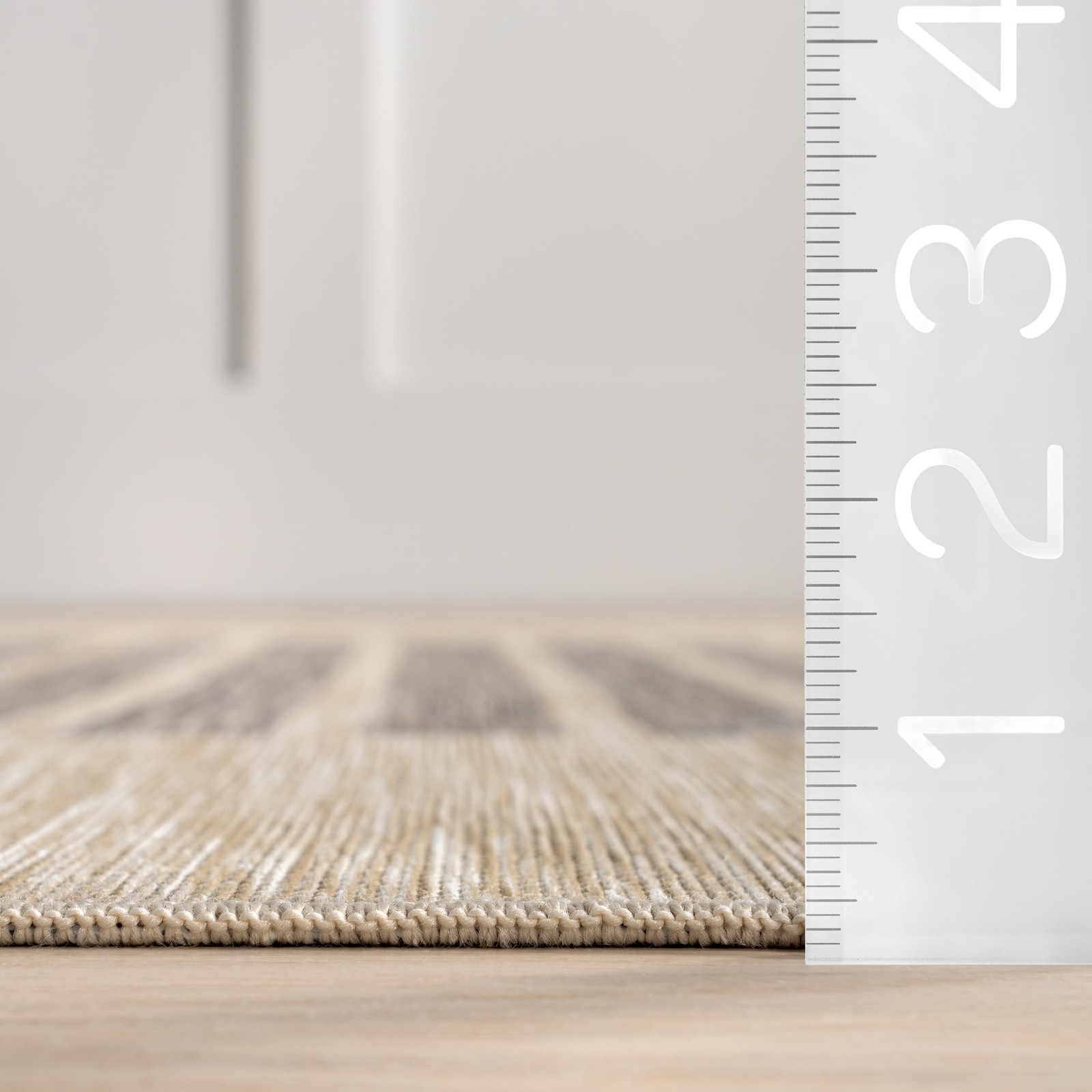 Nuloom Treasure Light Grey/Ivory 67 X 9 Geometric Soft And Cozy High Traffic