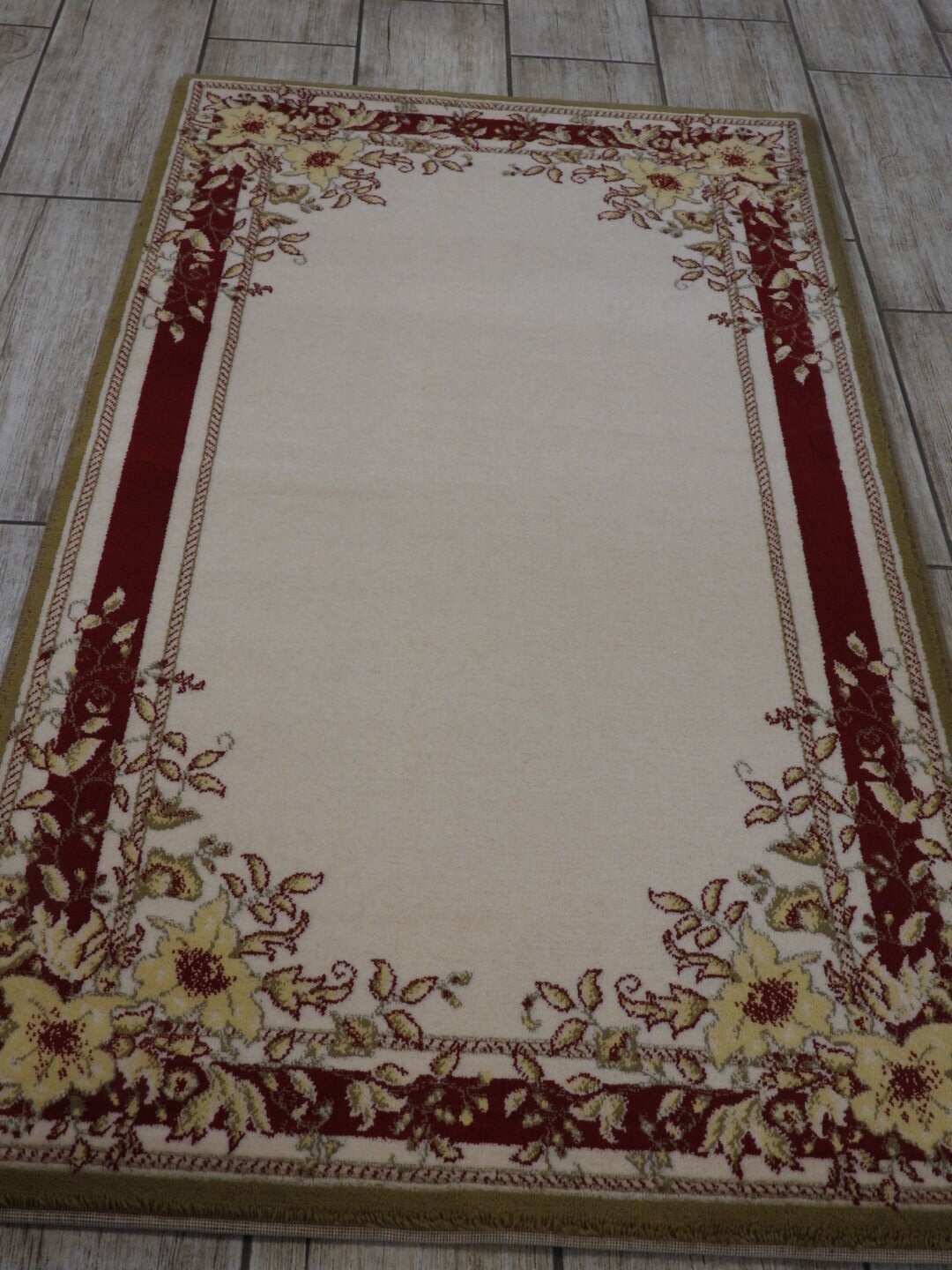 Oriental Beige Color Floral Design Machinemade Rug 80 160 Cm