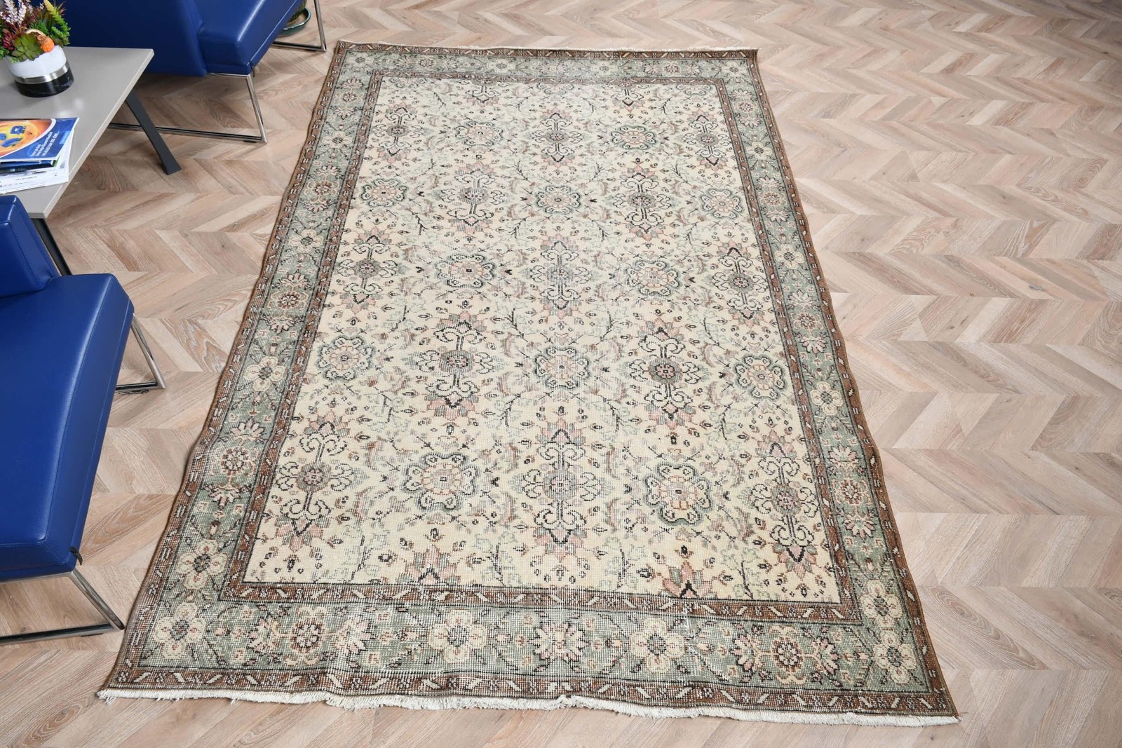 Vintage Large Rug, 5,5×8,5 ft Turkish Rug, Beige Wool Rug