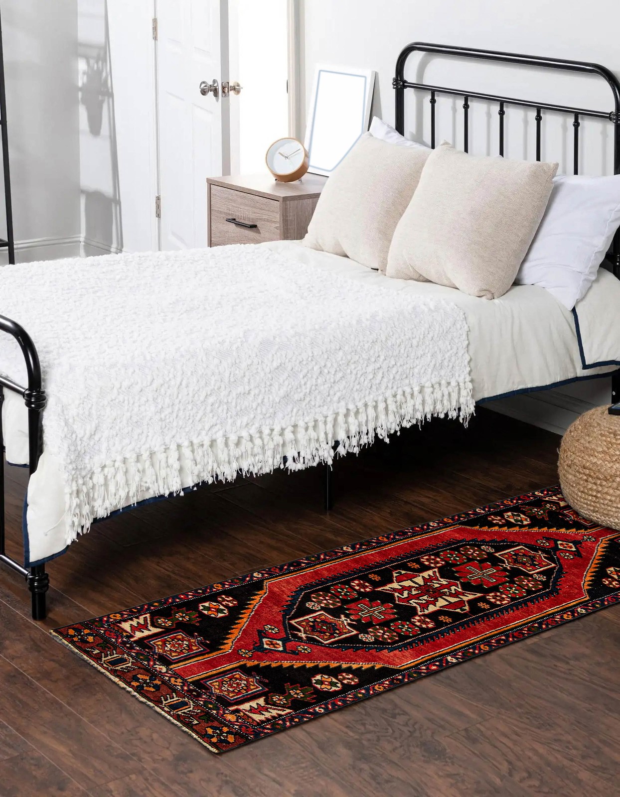 Vintage Hand-knotted Runner Rug 2’5″ x 6’8″ Traditional Oriental Wool Carpet