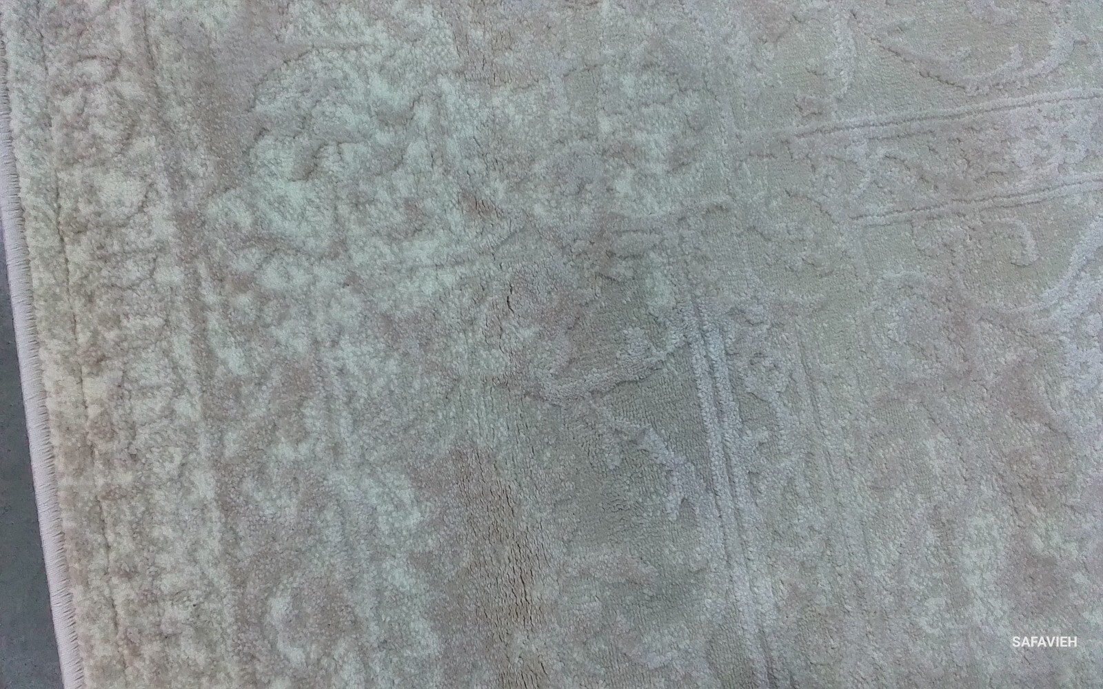 CREME / IVORY 6′-0″ x 9′-0″ Back Stain Rug, Reduced Price 1172773518 RFT664D-6