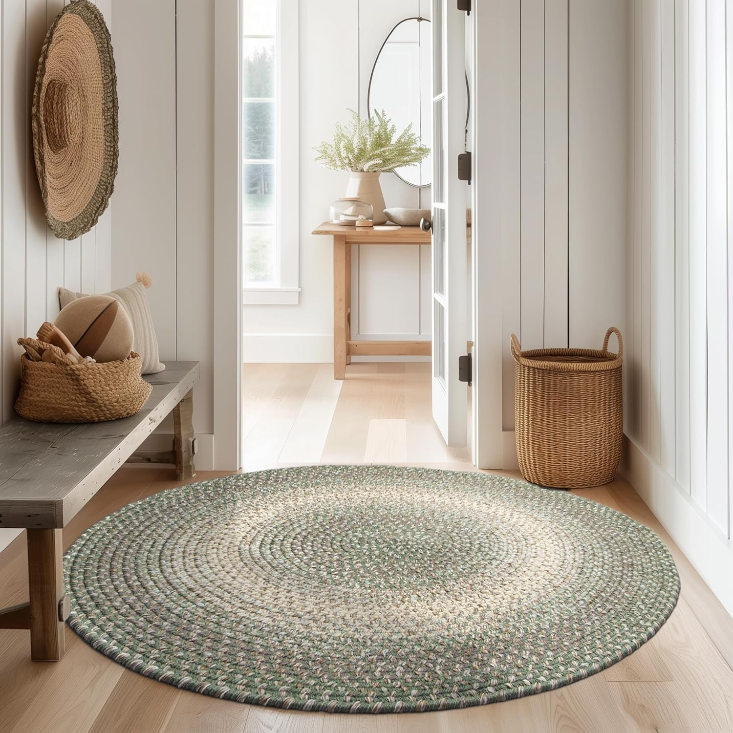 Reversible 4Ft Round Braided Rug in Forest Green/Beige for Kitchen & Dining