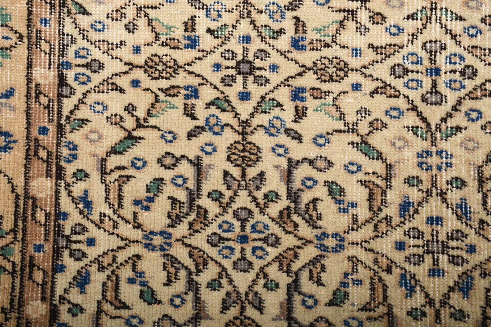4×7 Vintage Turkish Beige Wool Rug, Handmade Isparta Area Rug Traditional