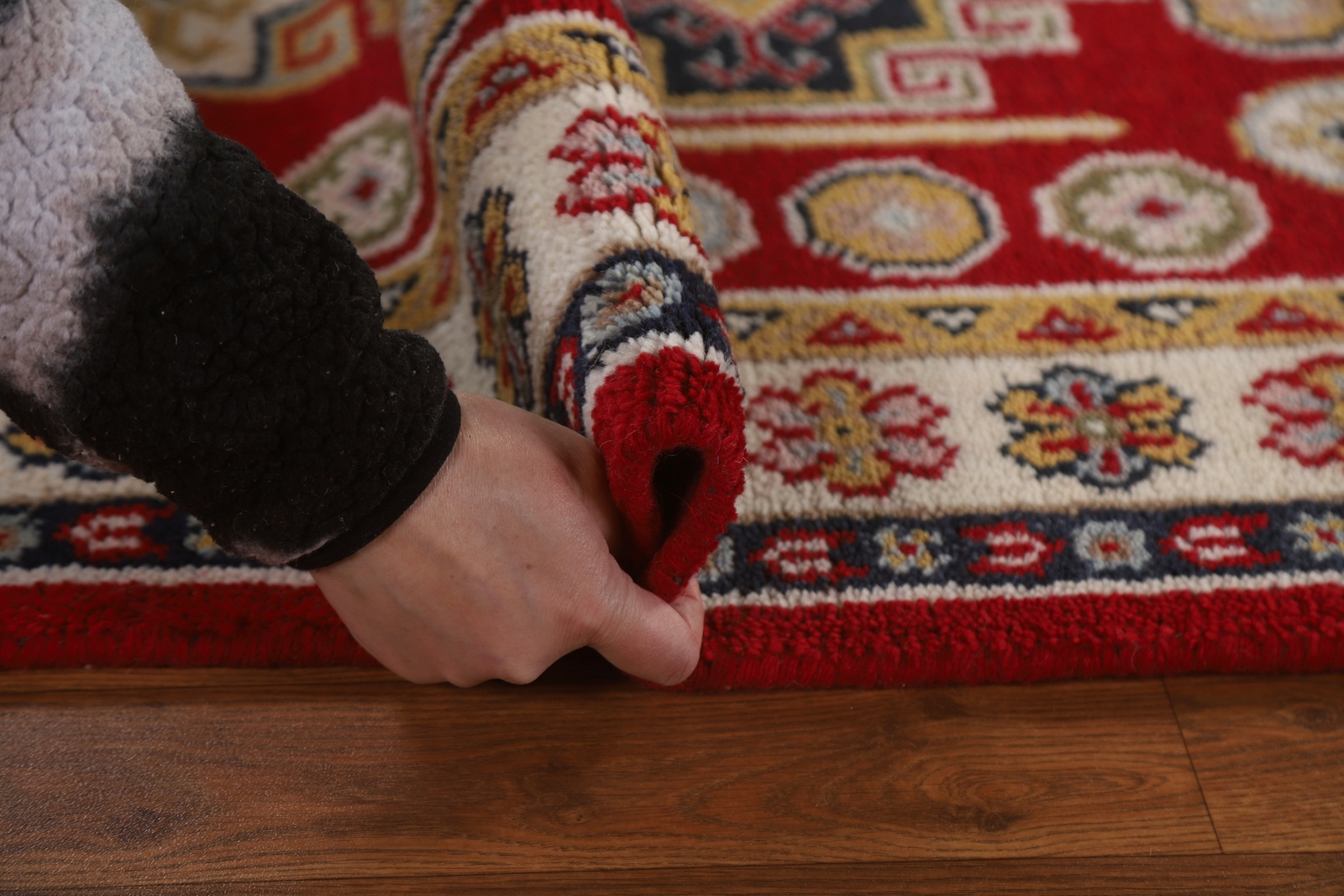 Geometric South-west Design Deep Red 4×6 ft. Kazak Indian Rug Thick Plush Rug