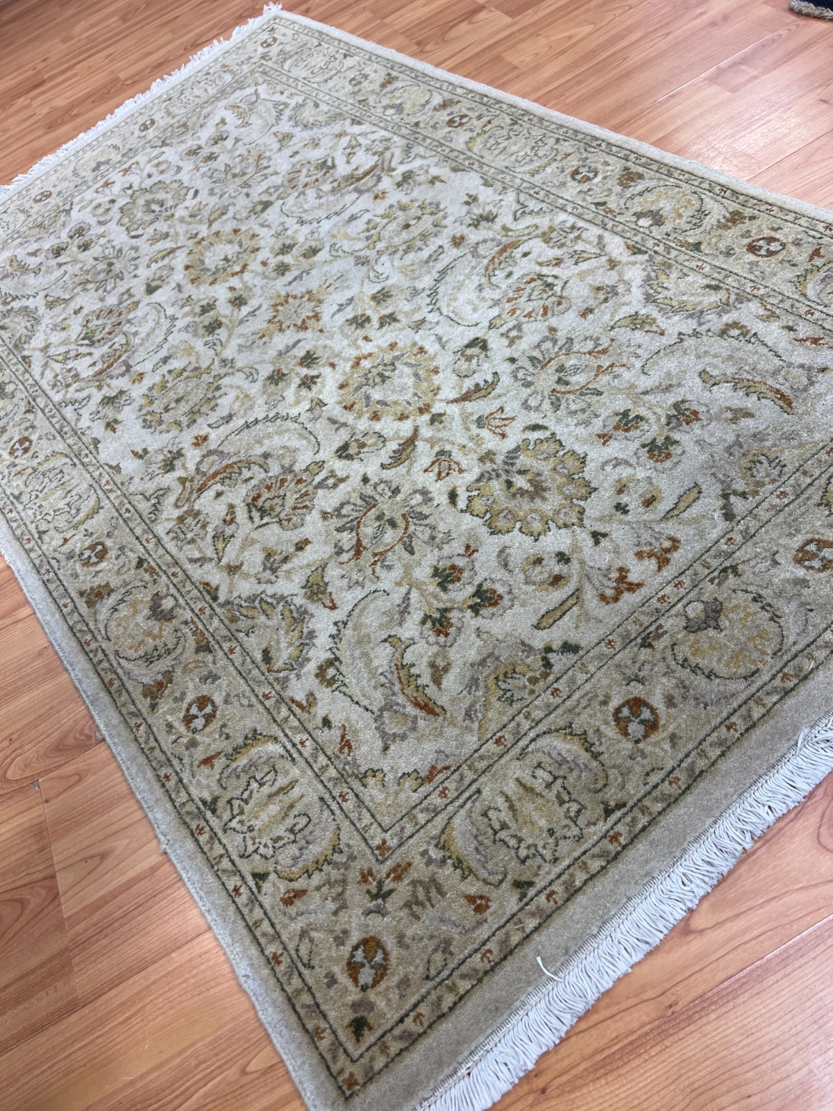 2’7″ x 4’4″ Pakistani Tab riz Oriental Rug – Full Pile – Hand Made – 100% Wool