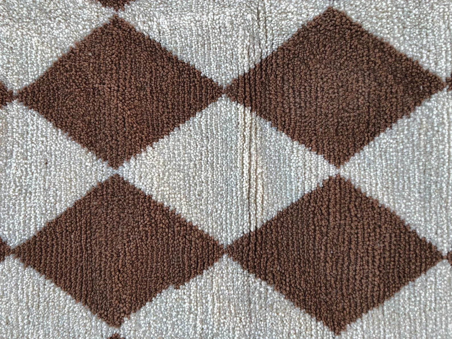 Color White and Brown Diamond Moroccan Berber Wool Rug Handmade Area Carpet Rug