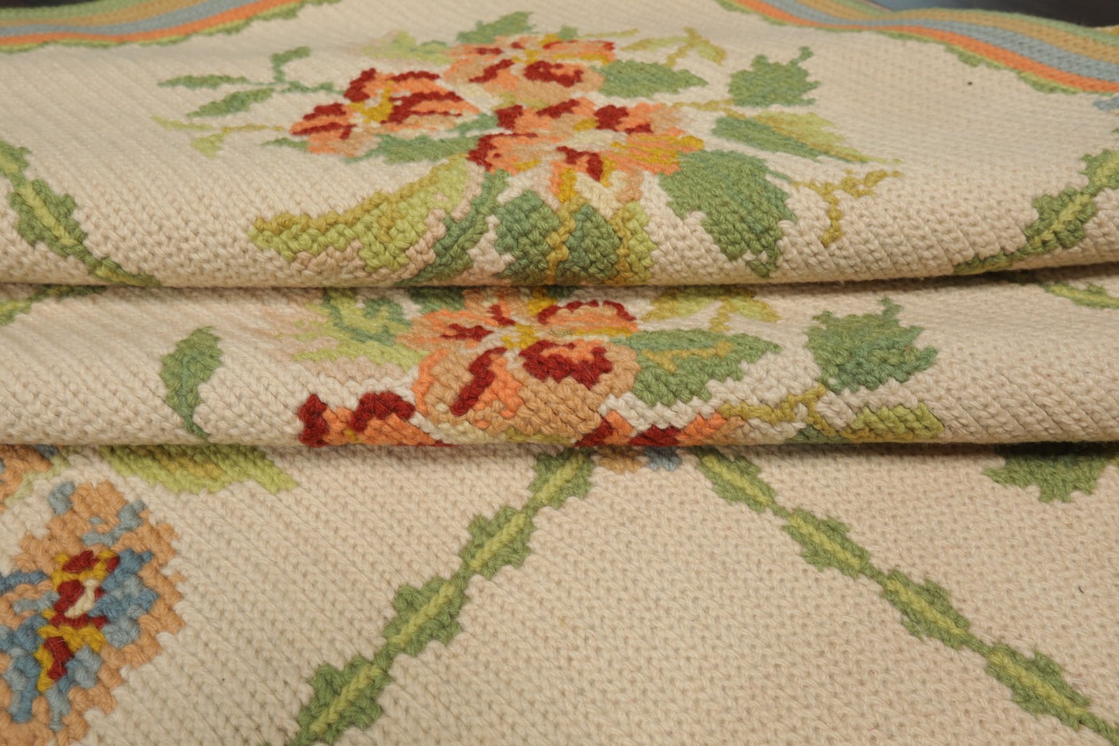 6×9 Hand Woven Wool Ivory French Needlepoint Flatweave Traditional Floral Rug