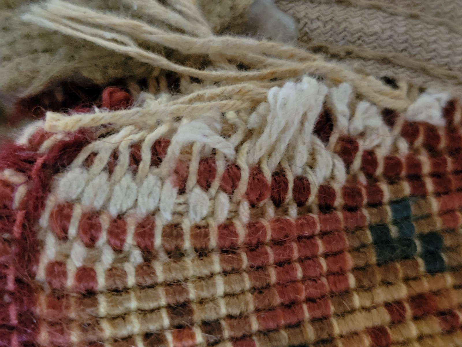 5’9″ x 9′ Karastan Herat Floral Design Oriental Rug – Full Pile – Made in USA
