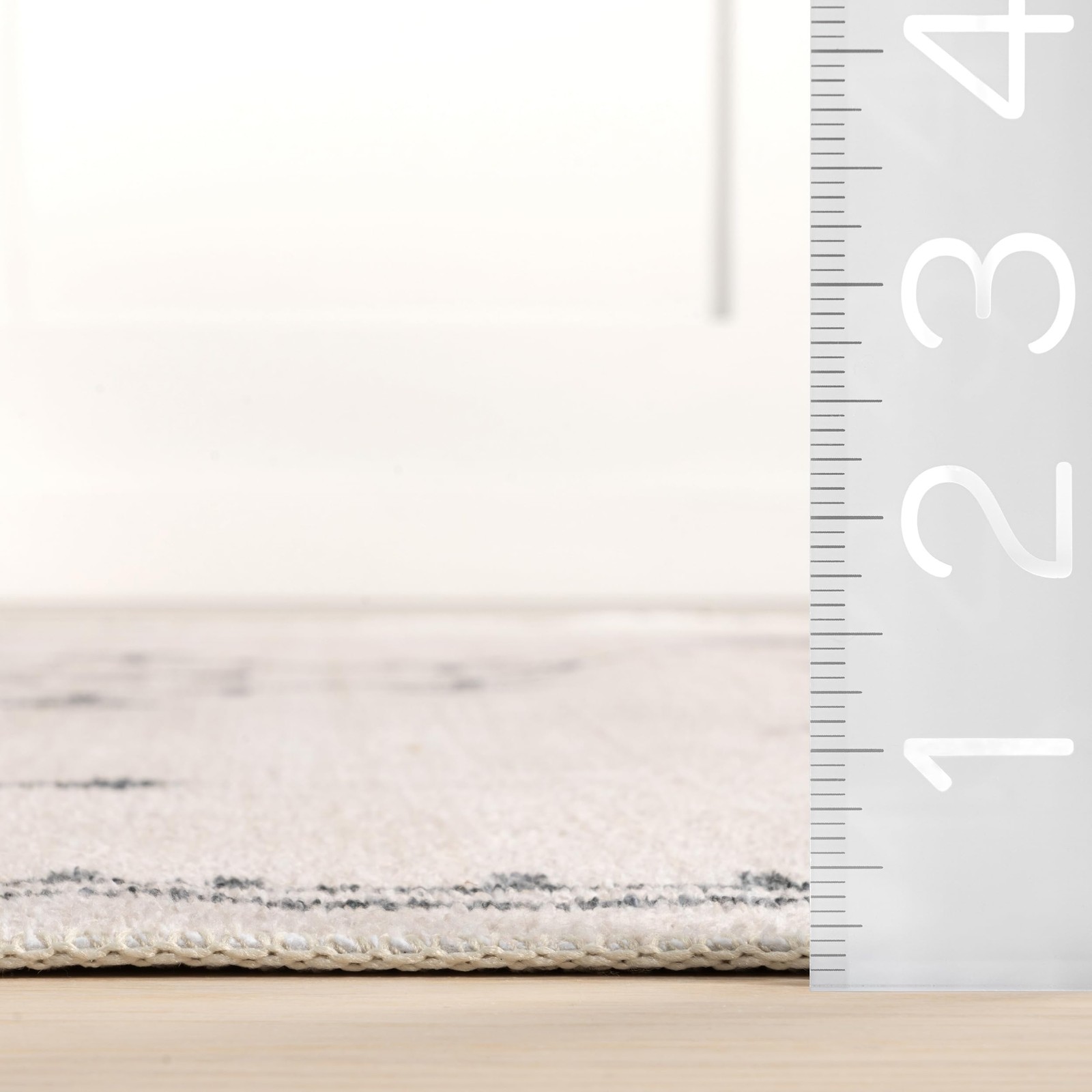nuLOOM Evalyn Southwestern Machine Washable Runner Rug, 2′ 6 x 6′, Cream