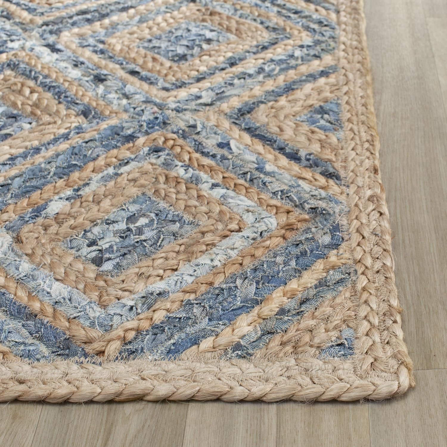 Handmade Cape Cod Accent Rug 4′ x 6′ Jute & Denim for High Traffic Areas