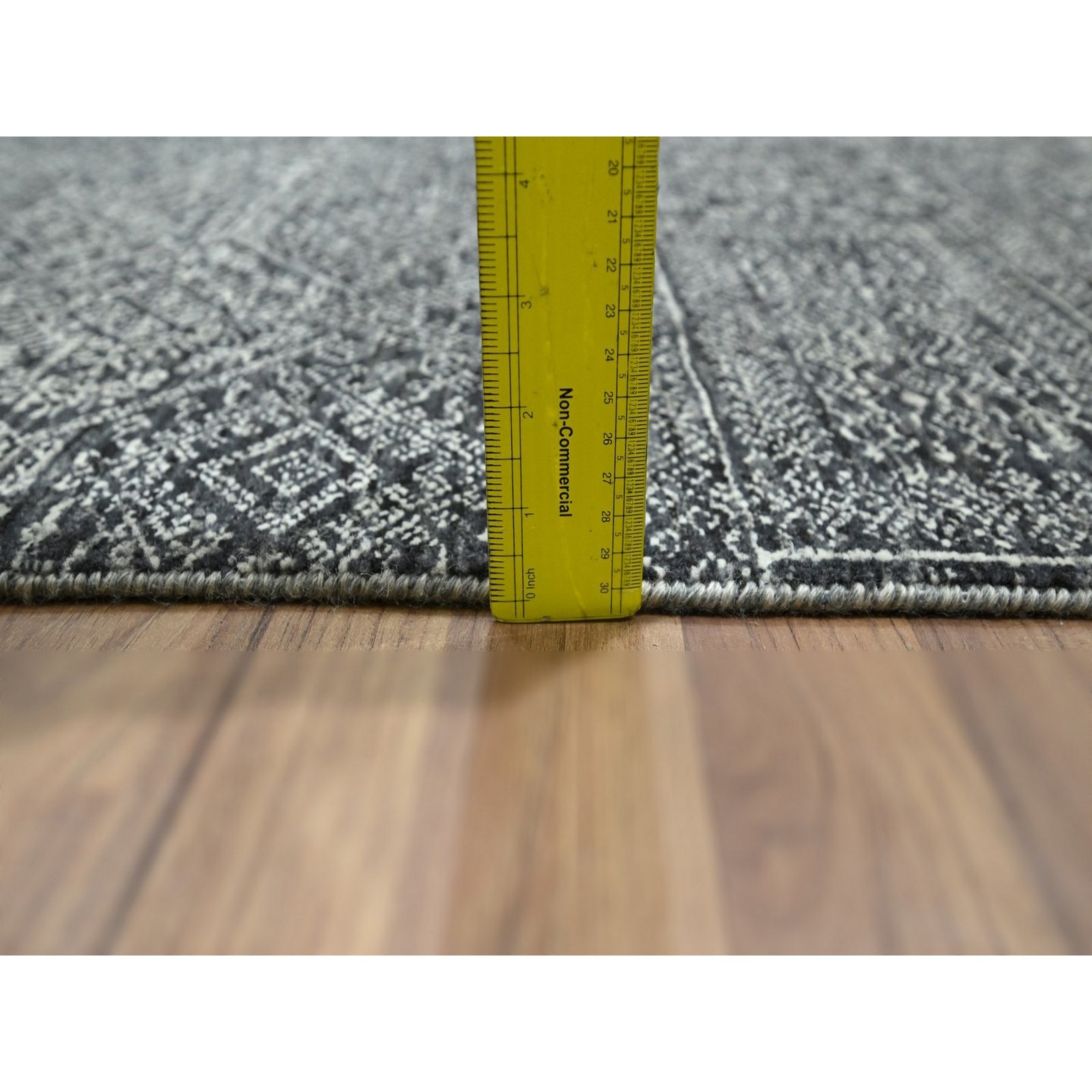 8’1″x10’1″ Gray Intricate Geometric Design Wool and Silk Hand Knotted Rug R76566