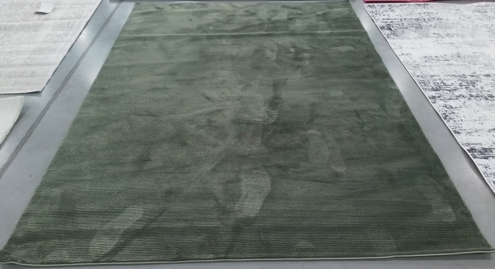 GREEN 6′-7″ x 9′-0″ Flaw in Rug, Reduced Price 1172785470 REV102Y-6