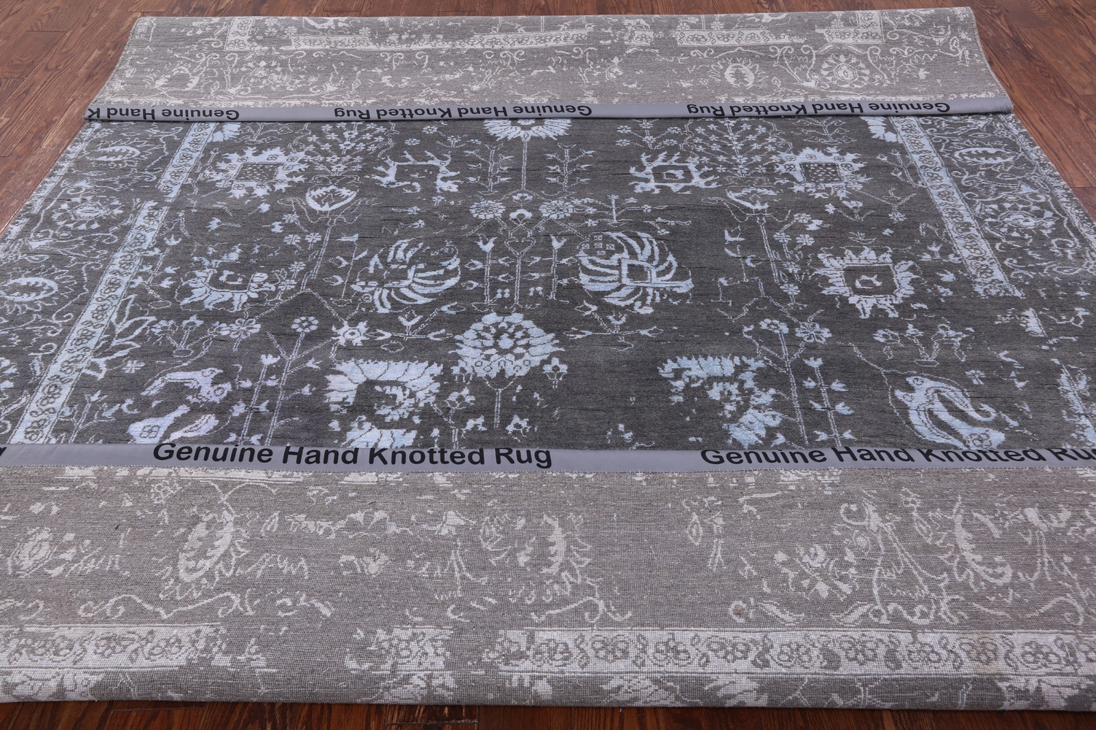 8′ 1″ X 10′ 0″ Traditional Wool & Silk Hand-Knotted Rug – Q6200