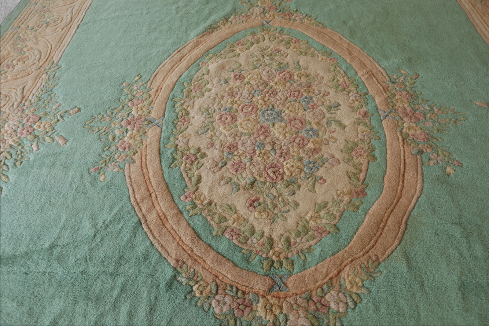 12’5″x20’5″ Oversize Hand Knotted Wool French Aubusson Savonnerie Plush Pile Rug