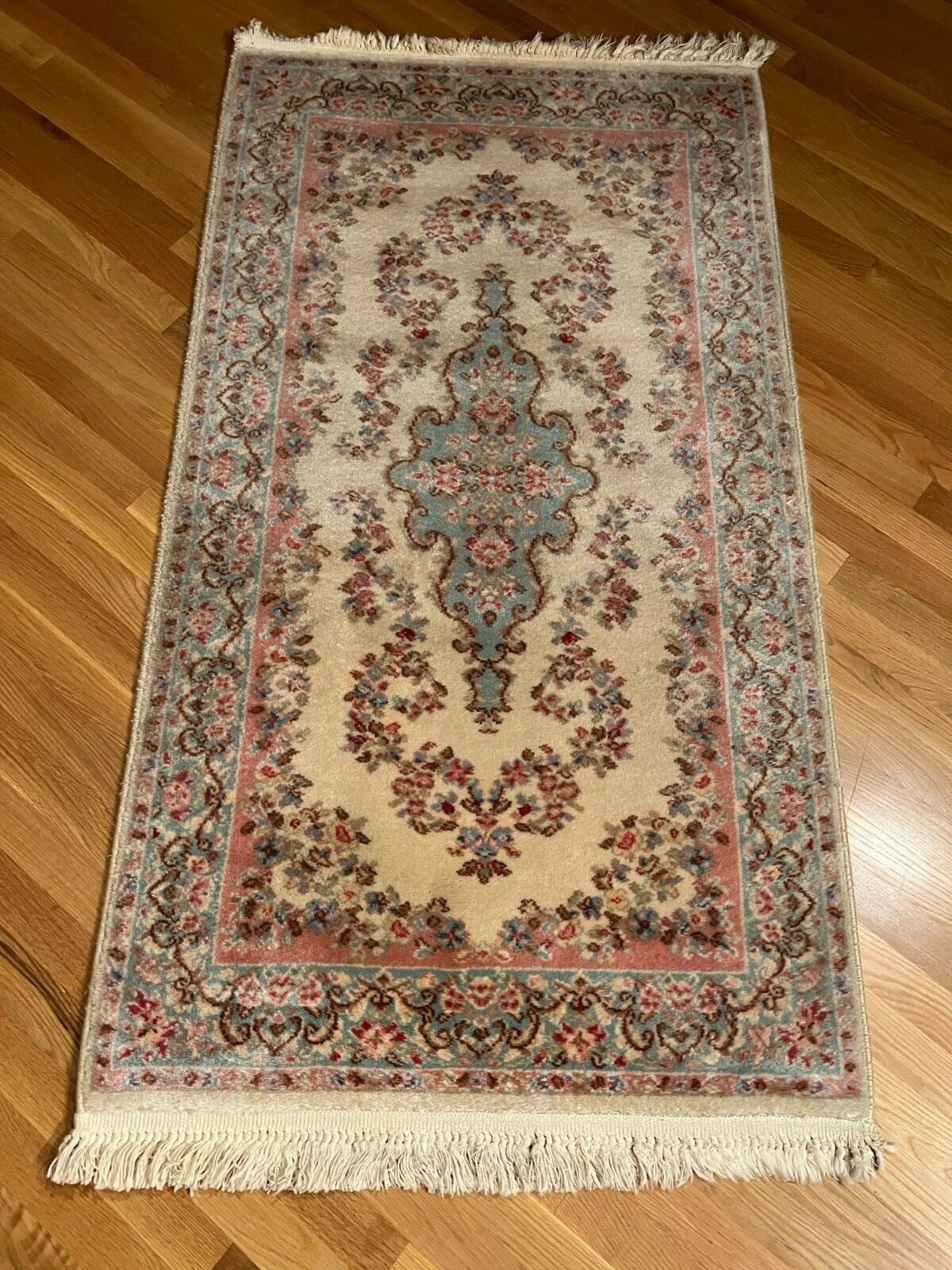 Karastan Wool Rug ~ Kirman Design ~ Pattern 784 ~ 2 ft 10 in X 5 ft 6 in