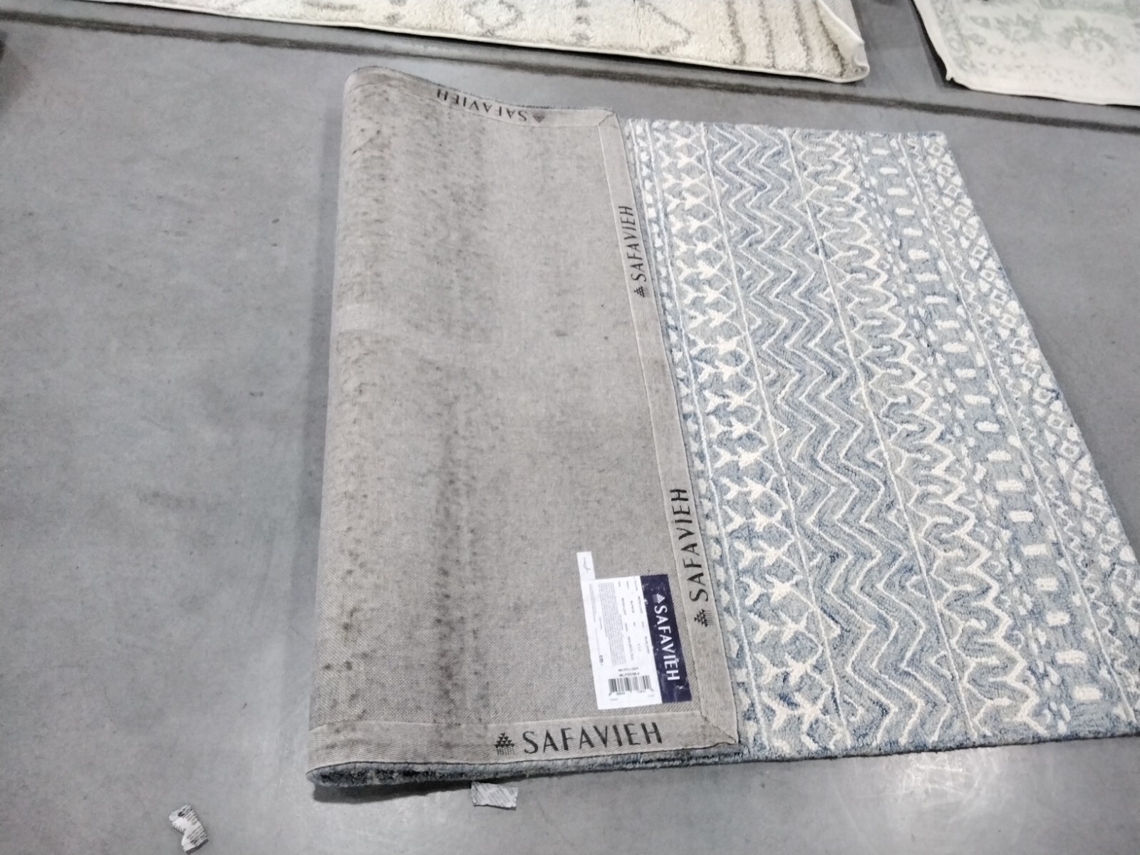 BLUE / IVORY 4′ X 6′ Back Stain Rug, Reduced Price 1172763695 MLP502M-4