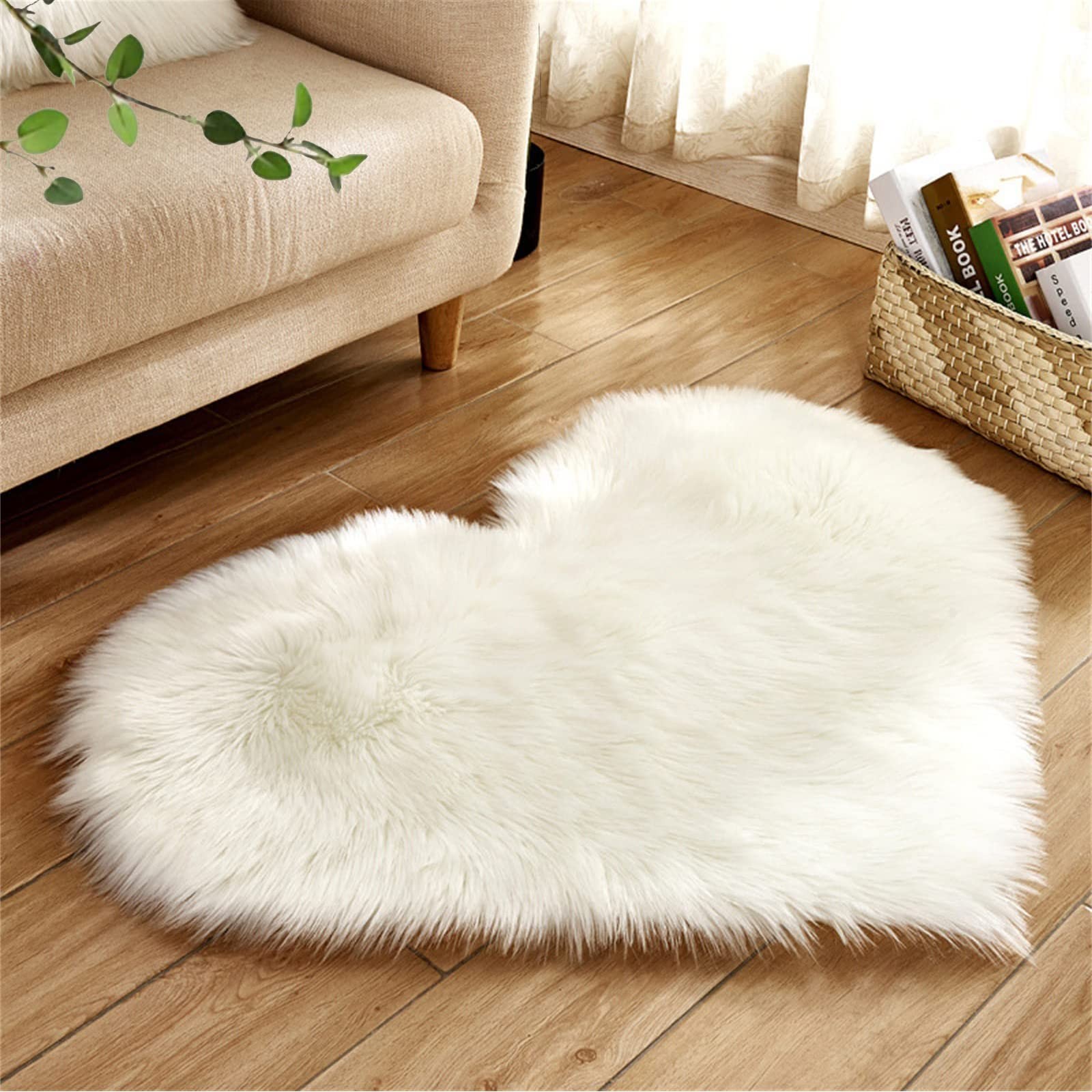 YRXRUS Heart Rug, White Heart Shaped Rug, Fluffy Faux Fur Rugs, Shag Mats for…