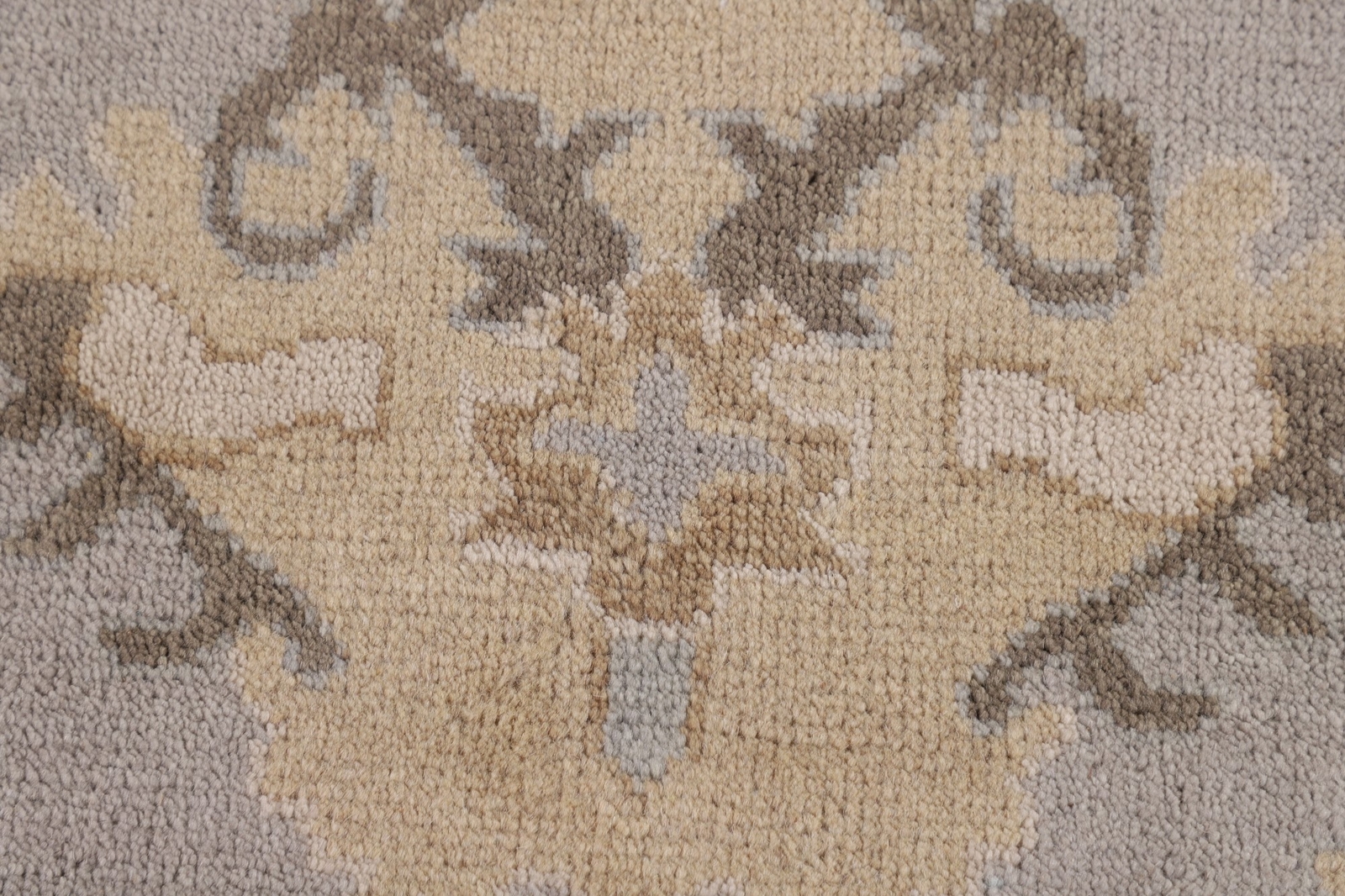 Luxurious Handcrafted Indian Living Room Rug Thick Plush 8×10 ft