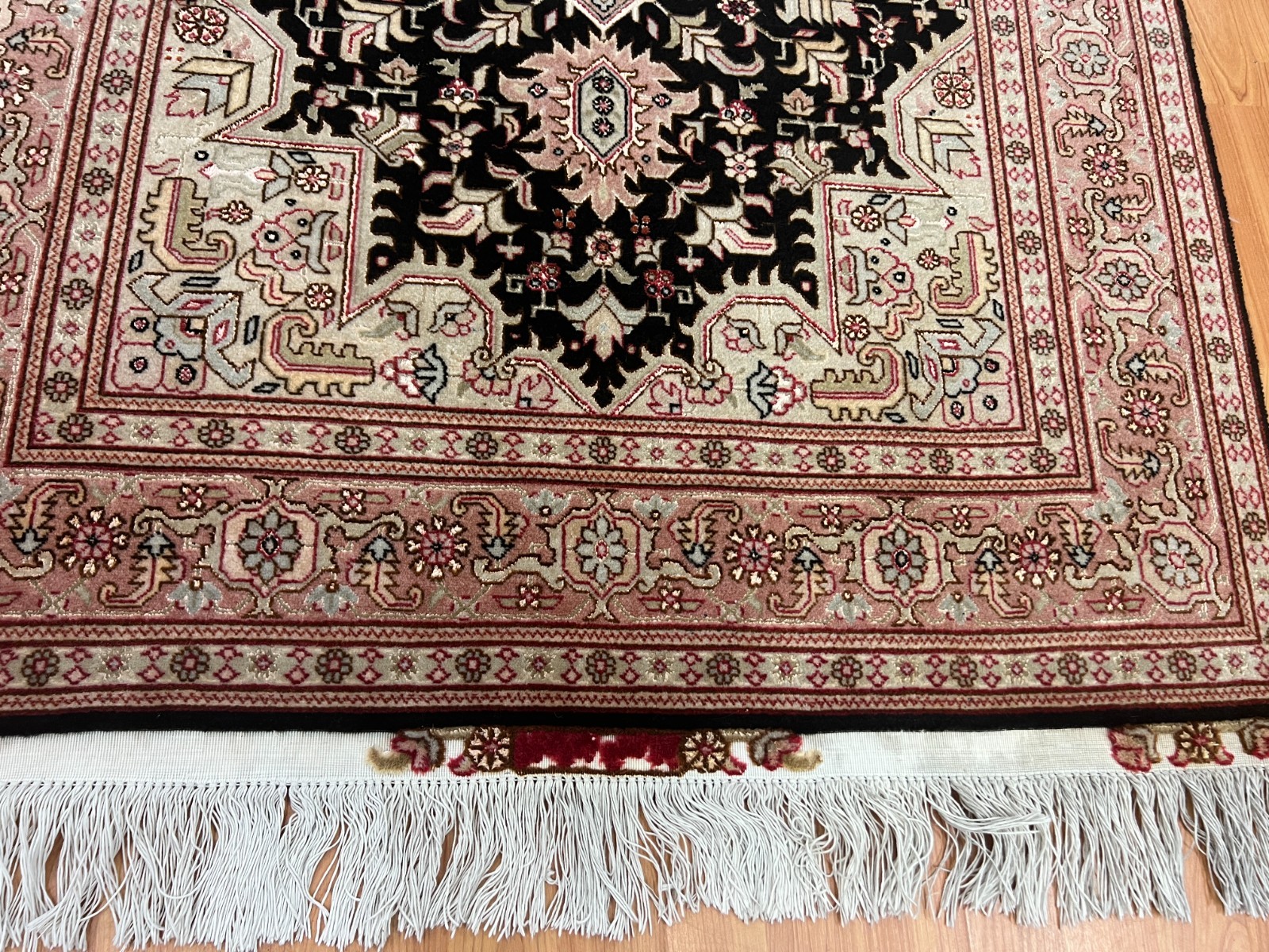 3’4″ x 5’1″ Floral Turkish Oriental Rug – Full Pile – Hand Made – Wool & Silk