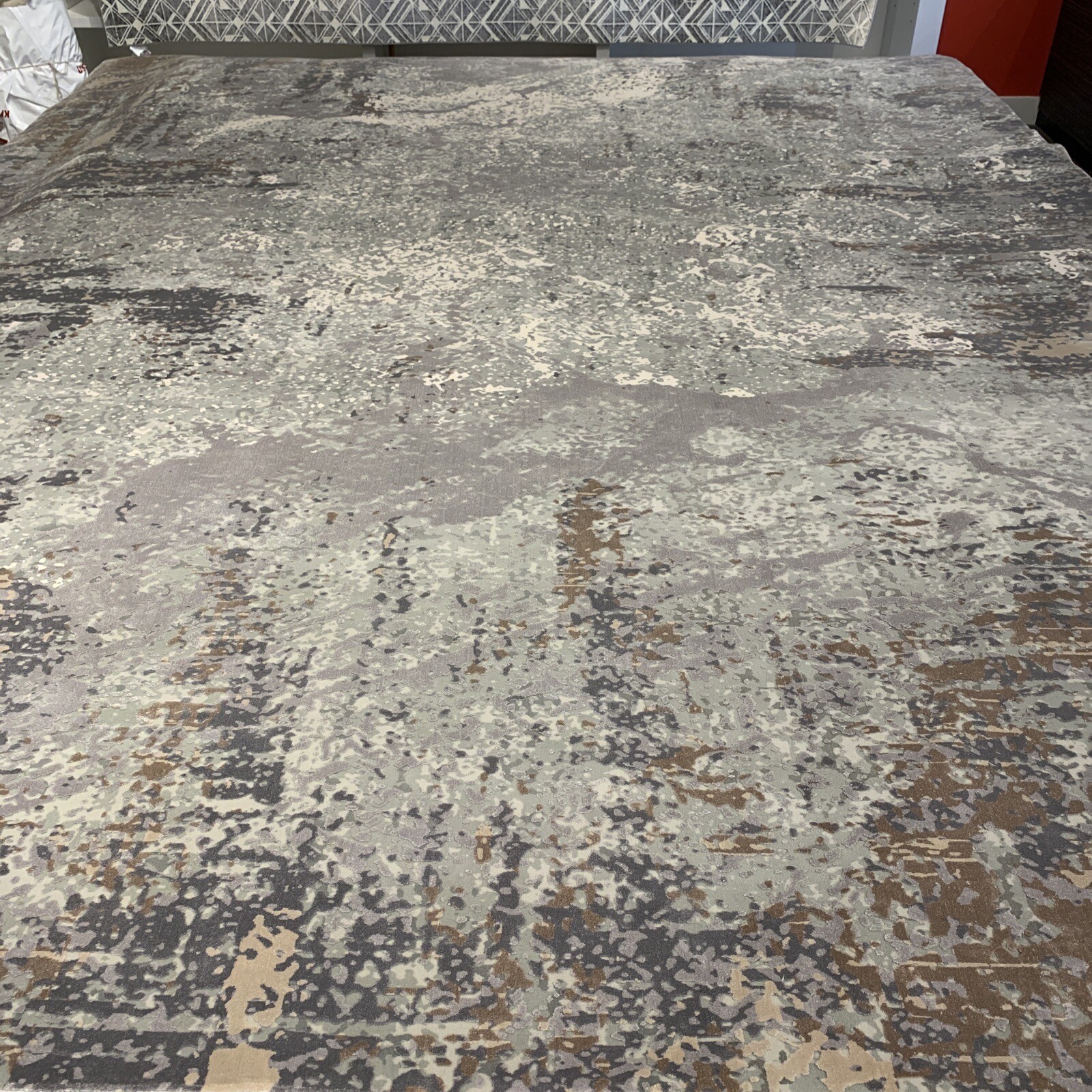SUPER NATURAL BAMBOO SILK MACHINE MADE 9’ X 12’ SKU # C15017 AREA RUG