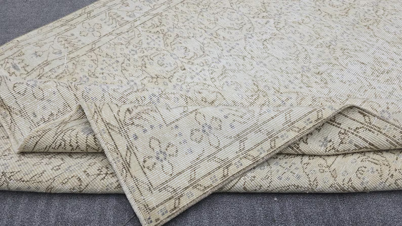 Cream Blue Oushak Wool Rug 5.1×8.4 Vintage Turkish Area Rug Cream Beige Floral