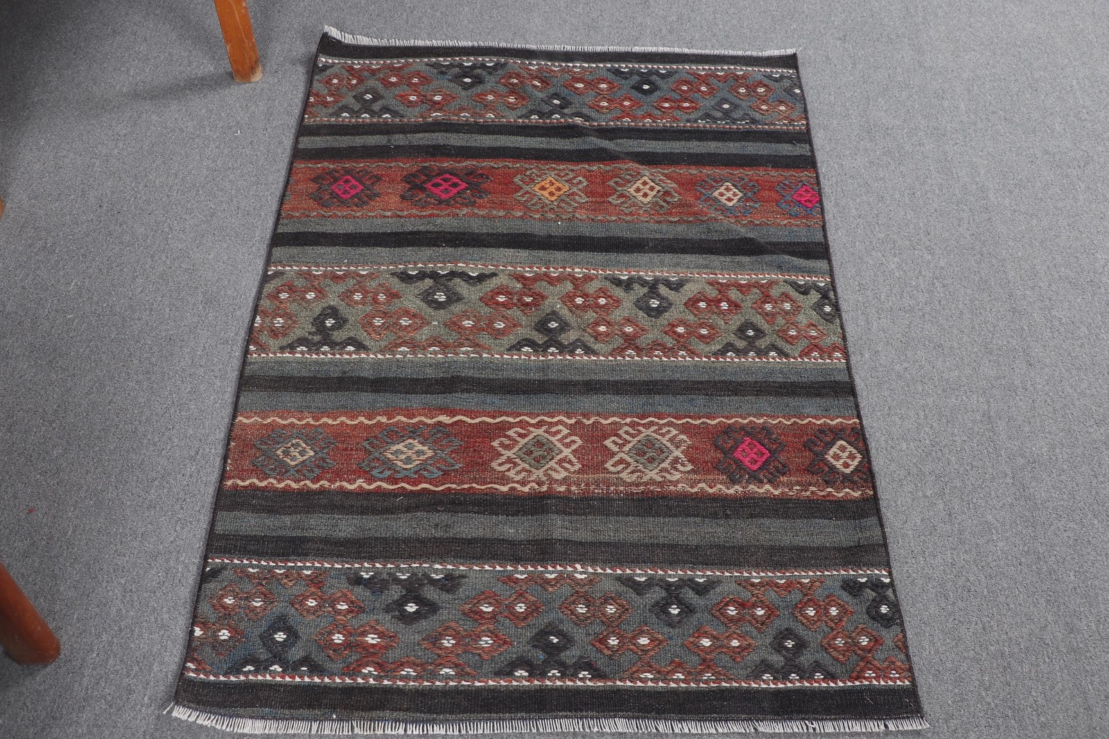 Turkish Area Rug 3,9×6,8 ft (119×207 cm), Kilim Gray Vintage Rug