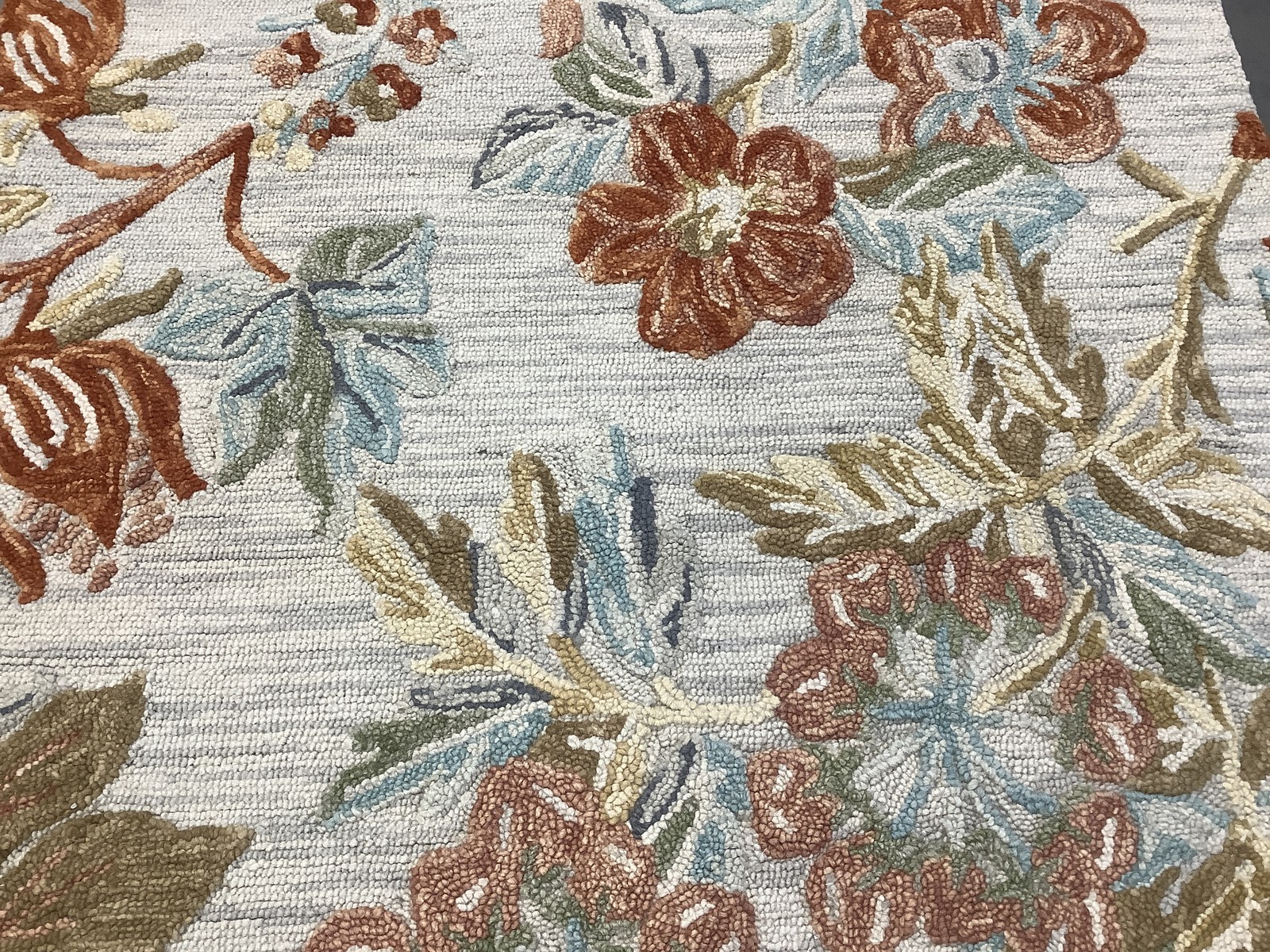 GREY / RED 5′-0″ x 8′-0″ Back Stain Rug, Reduced Price 1172685116 BLM458F-5