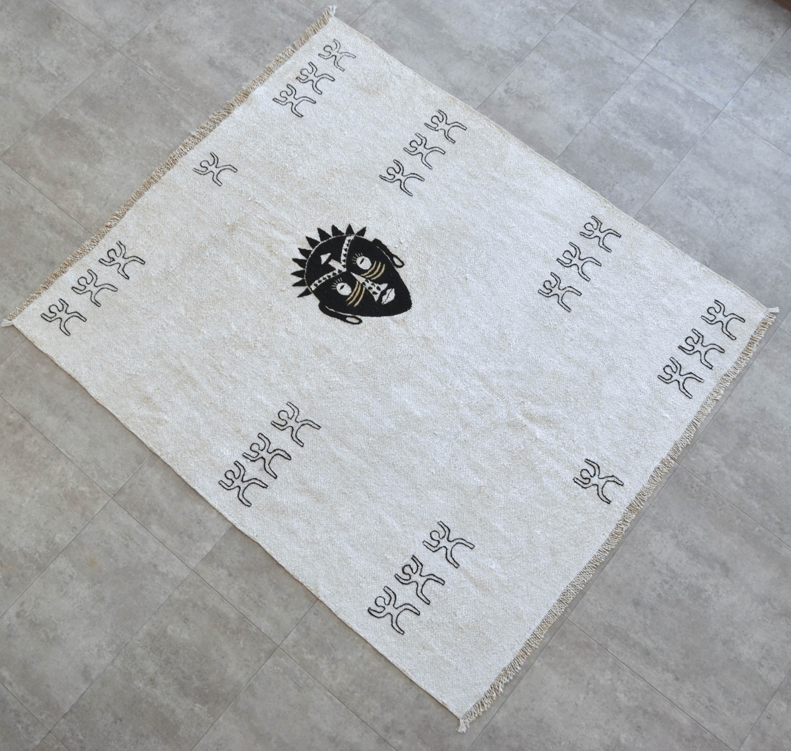 African Style Rug, Handmade Rug, One Of a Kind Rug, Antique Hemp RUG, 4 x 5
