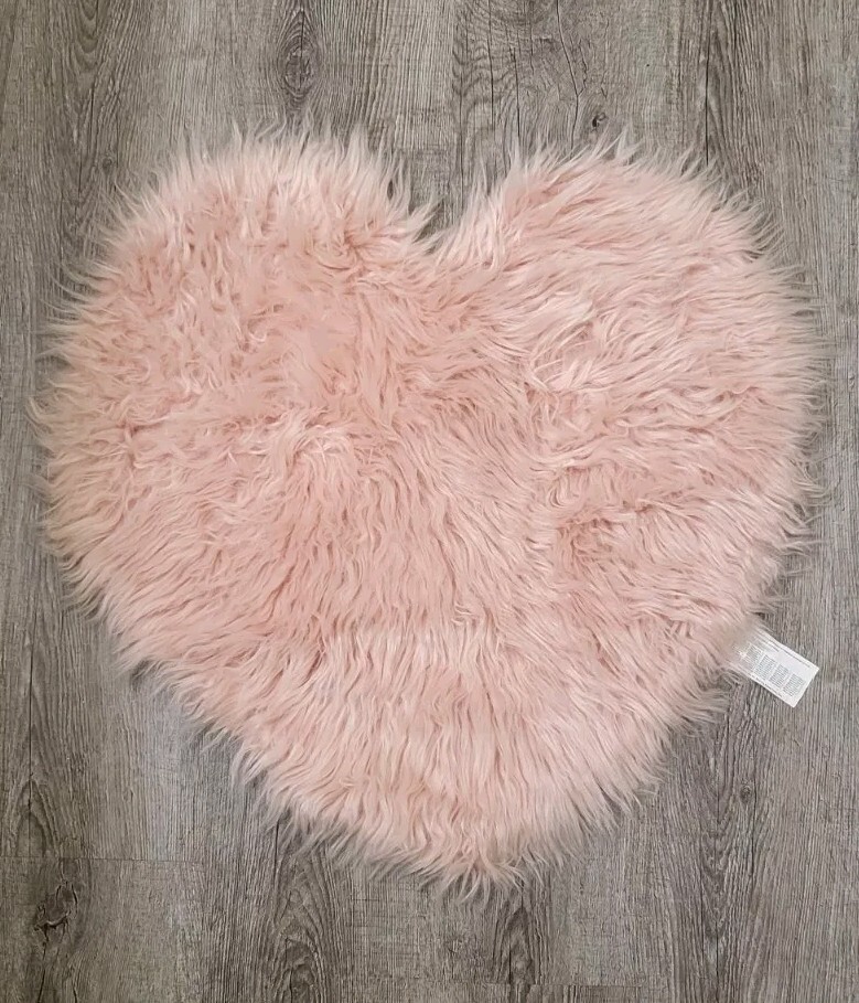 Pink Faux Fur Fluffy Heart Rug