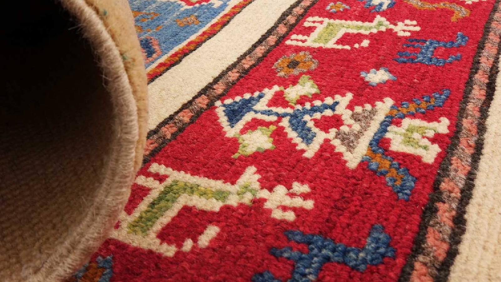 Super Kazak Animal Motif Rug 100×150 Hand-Knotted Beige Nomad Pattern