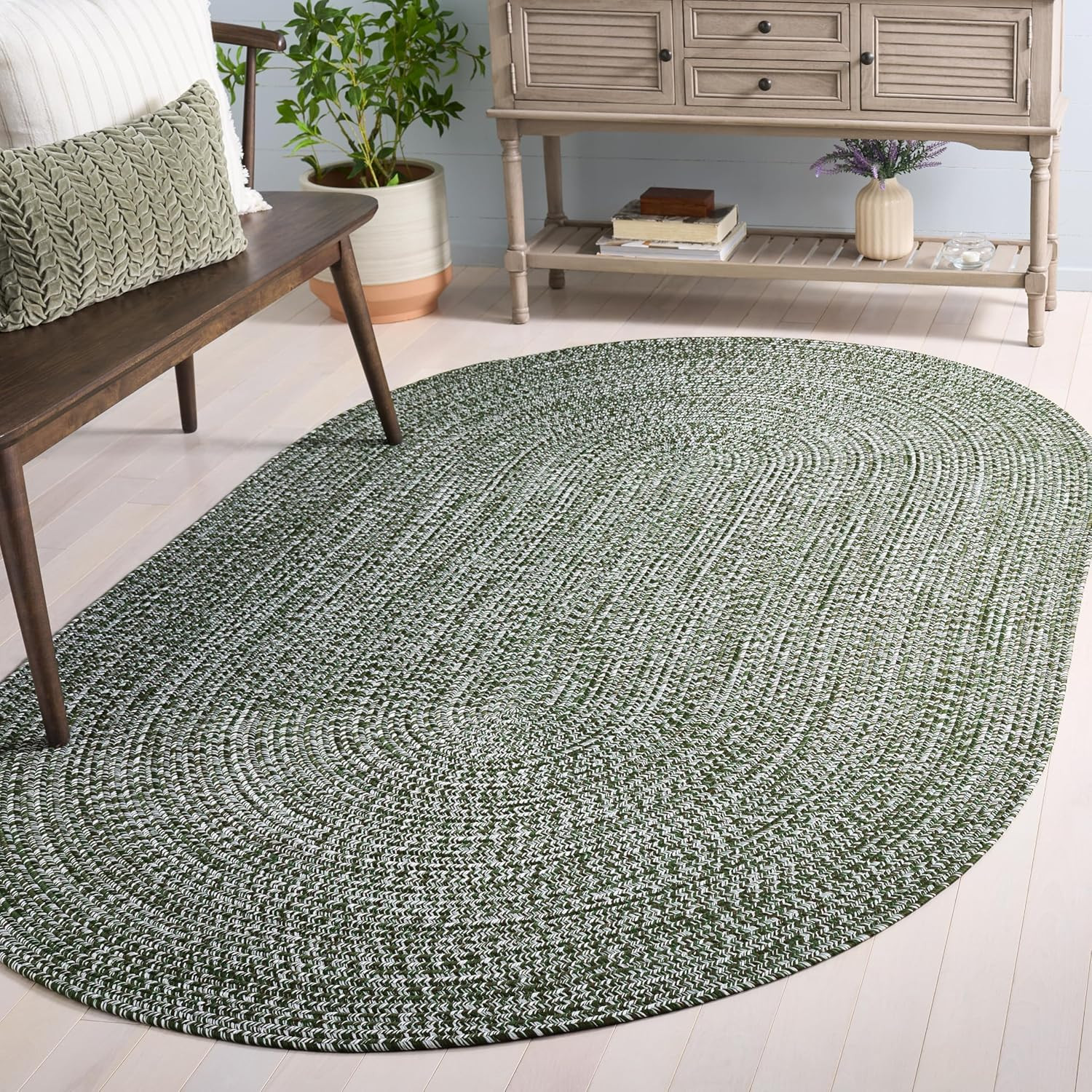 Handmade Reversible Dark Green Braided Outdoor Rug – 4′ x 6′ Oval