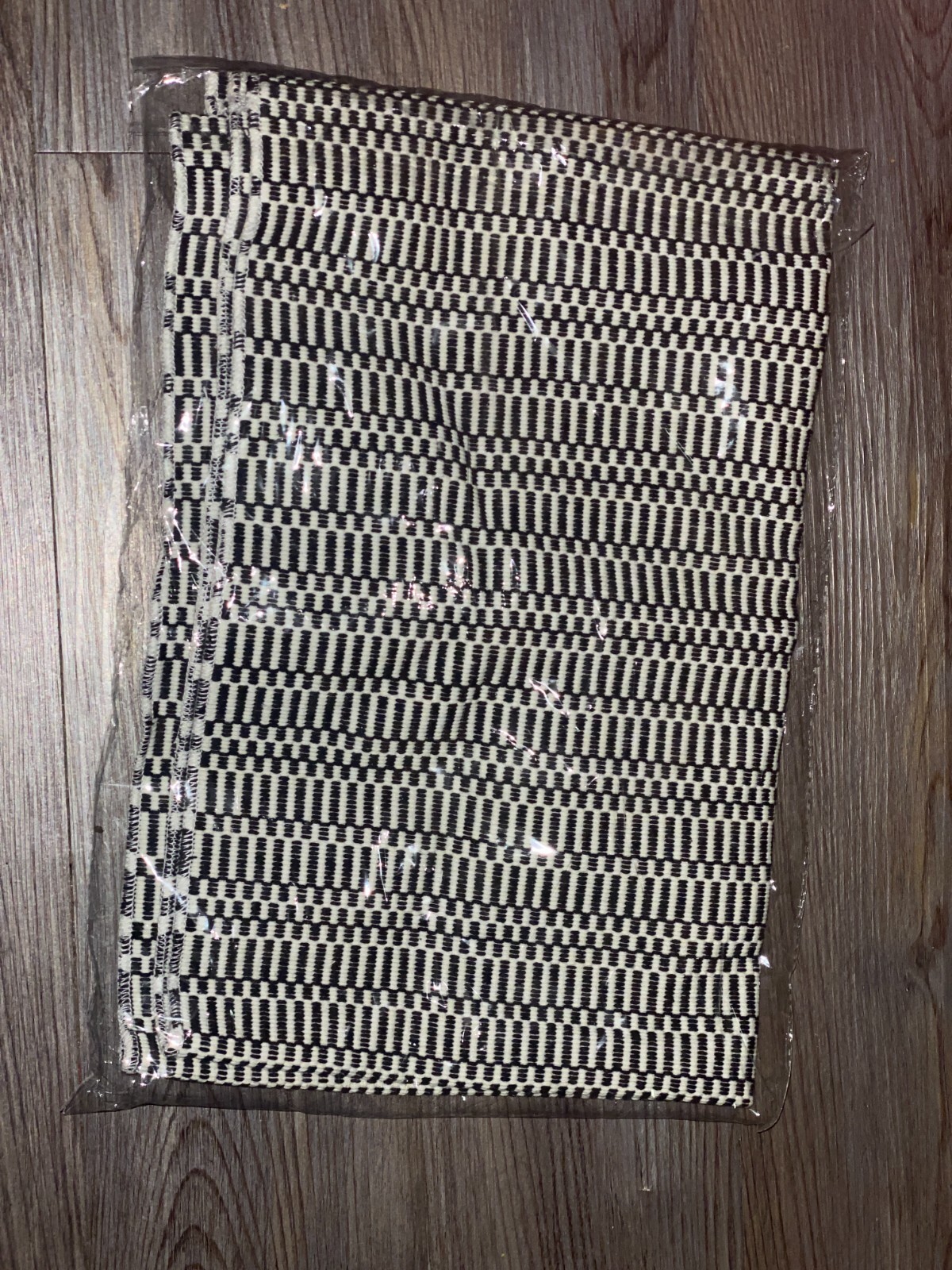 Decocrated Throw Rug Striped Summer Black & White 35.5″x23.5″