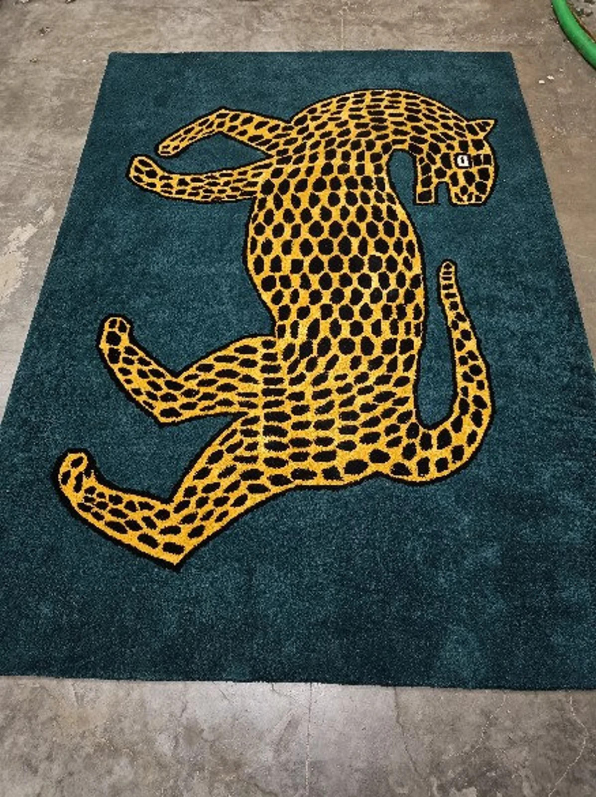 Hand Tufted Rug | Animal Shape Rug | Animal Theme Rug | Wool Tufted Carpet Rug