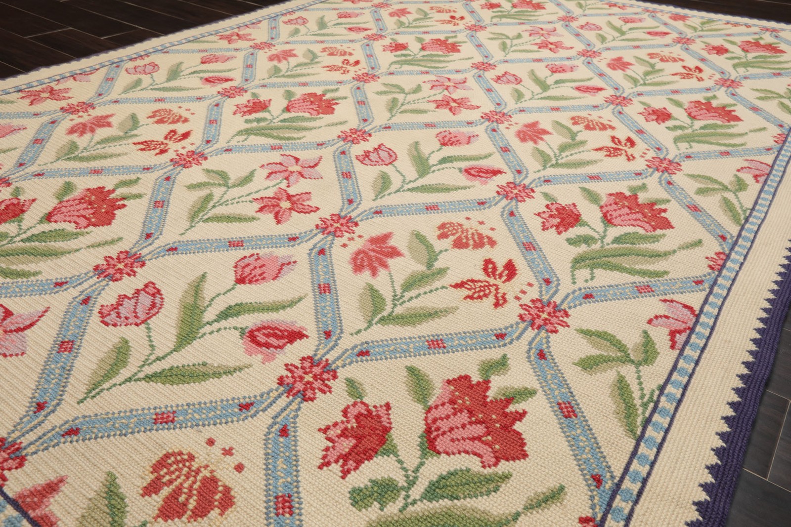 5’10”x8’9” Hand Woven Wool Ivory Caucasiaan French Needlepoint Traditional Rug