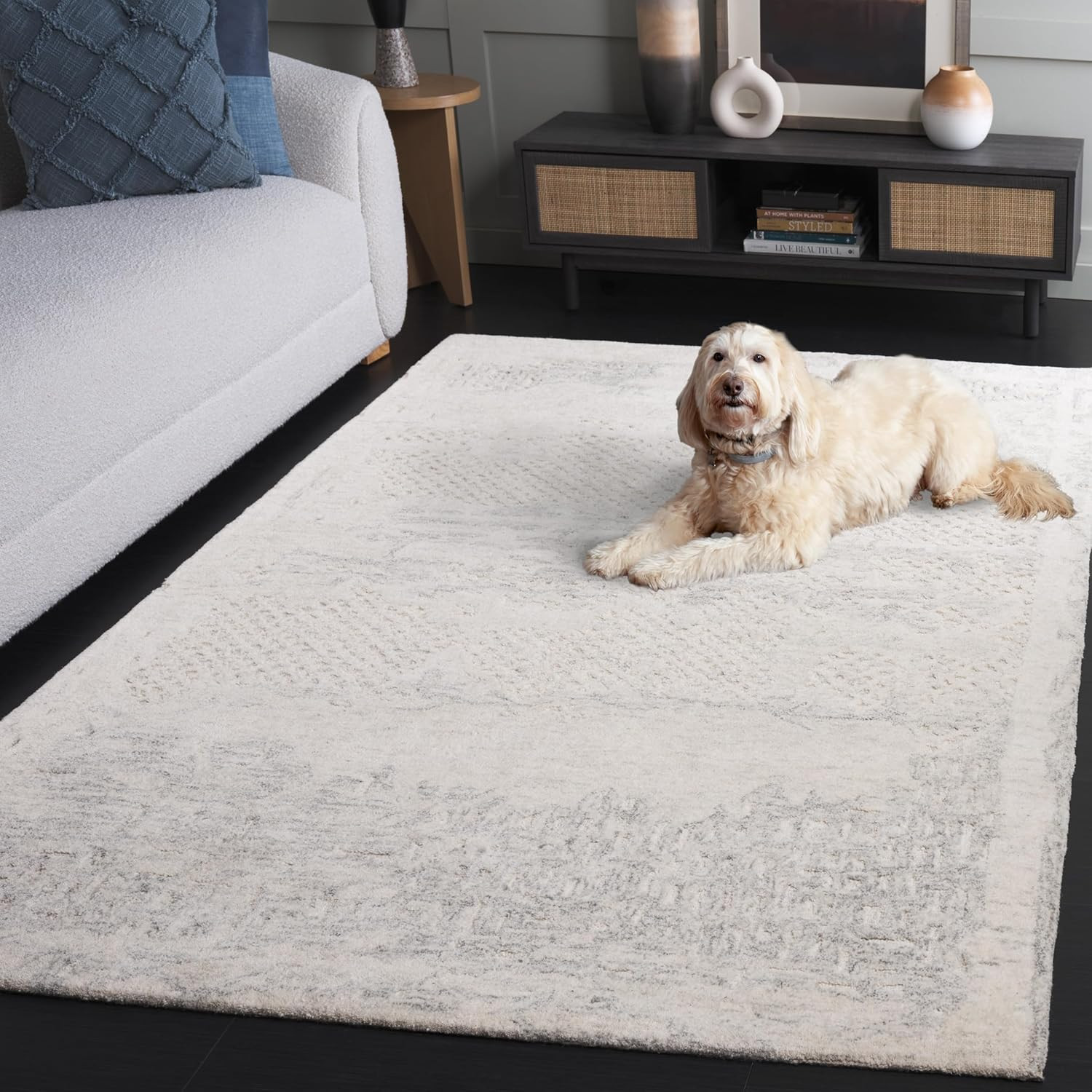 Handmade Wool Harvest Collection Area Rug 6′ x 9′ – Silver & Ivory