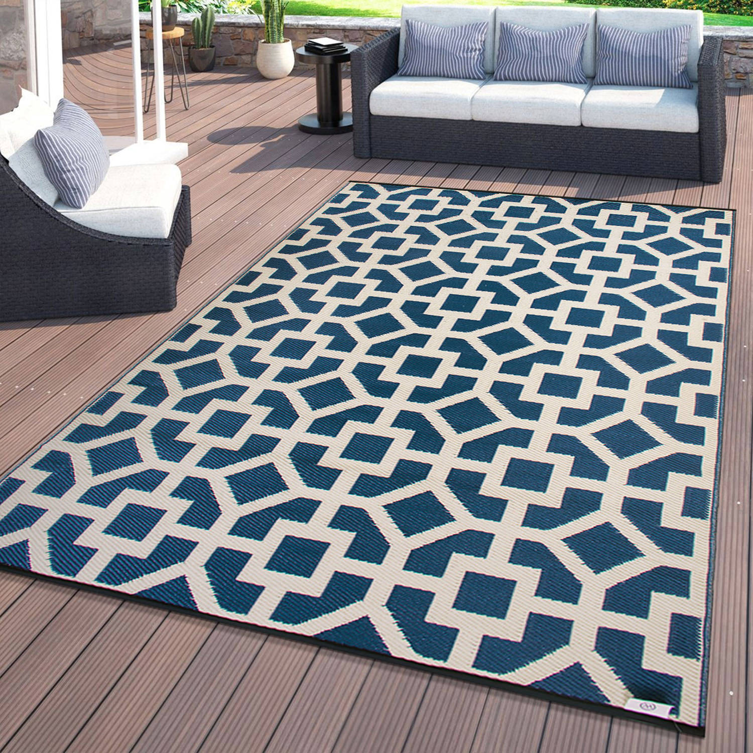 Rugshop Indoor Outdoor Rug Contemporary Geometric Reversible Plastic Outdoor Rug