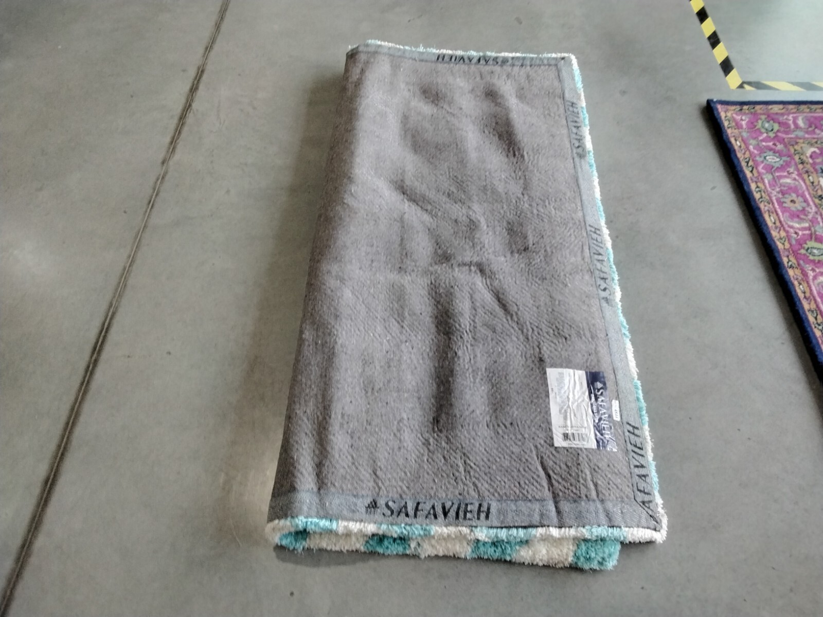 IVORY / BLUE 5′ X 5′ SQ Loose Thread Rug, Reduced Price 1172743943 BSG320G-5SQ