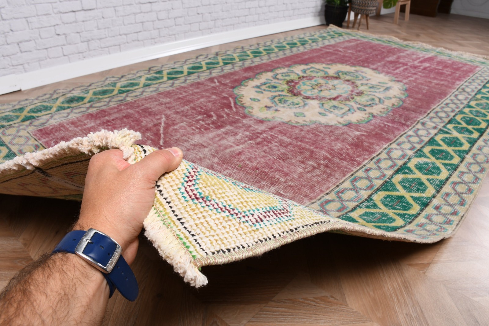Vintage Turkish Rug 5,5×10,3 ft (168×315 cm), Red Handmade Rug