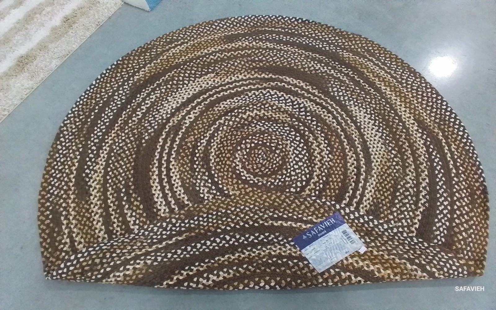 BROWN / IVORY 5′-0″ x 5′-0″ Flaw in Rug, Reduced Price 1172804981 BRD257T-5R