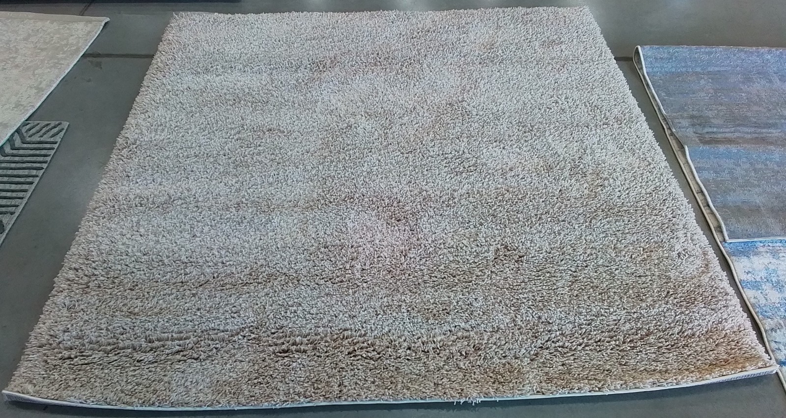 BEIGE 6′-7″ x 6′-7″ Back Stain Rug, Reduced Price 1172782116 SG151-1313-7SQ