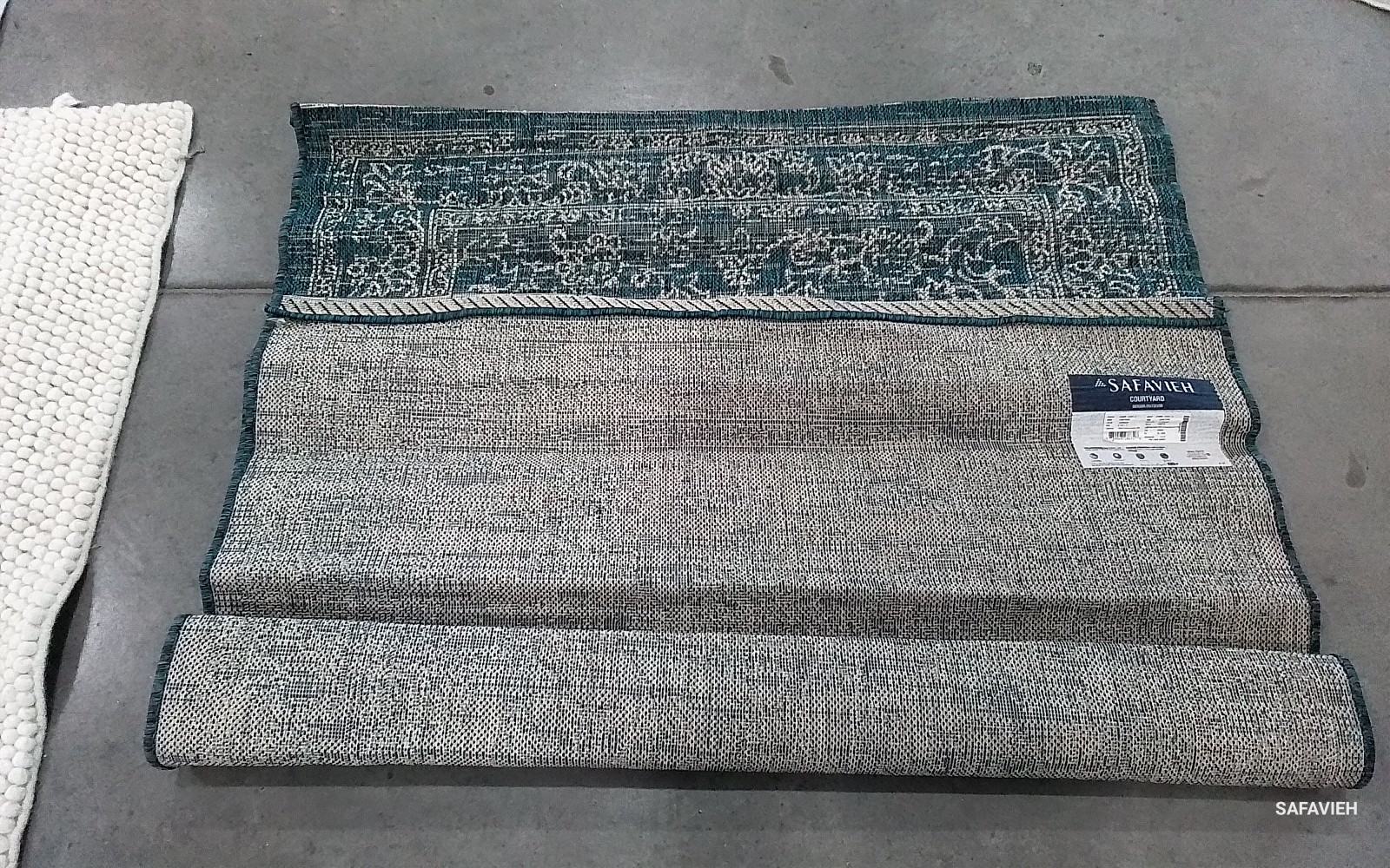 TURQUOISE 4′-0″ x 5′-7″ Flaw in Rug, Reduced Price 1172781158 CY8680-37221-4