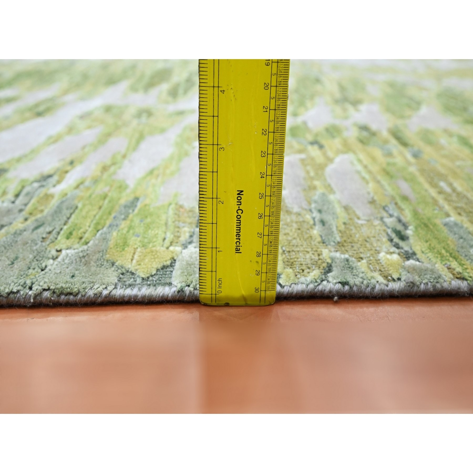 9’x12’2″ Green Crocodile Safari Design All Silk Hand Knotted Oriental Rug R75551