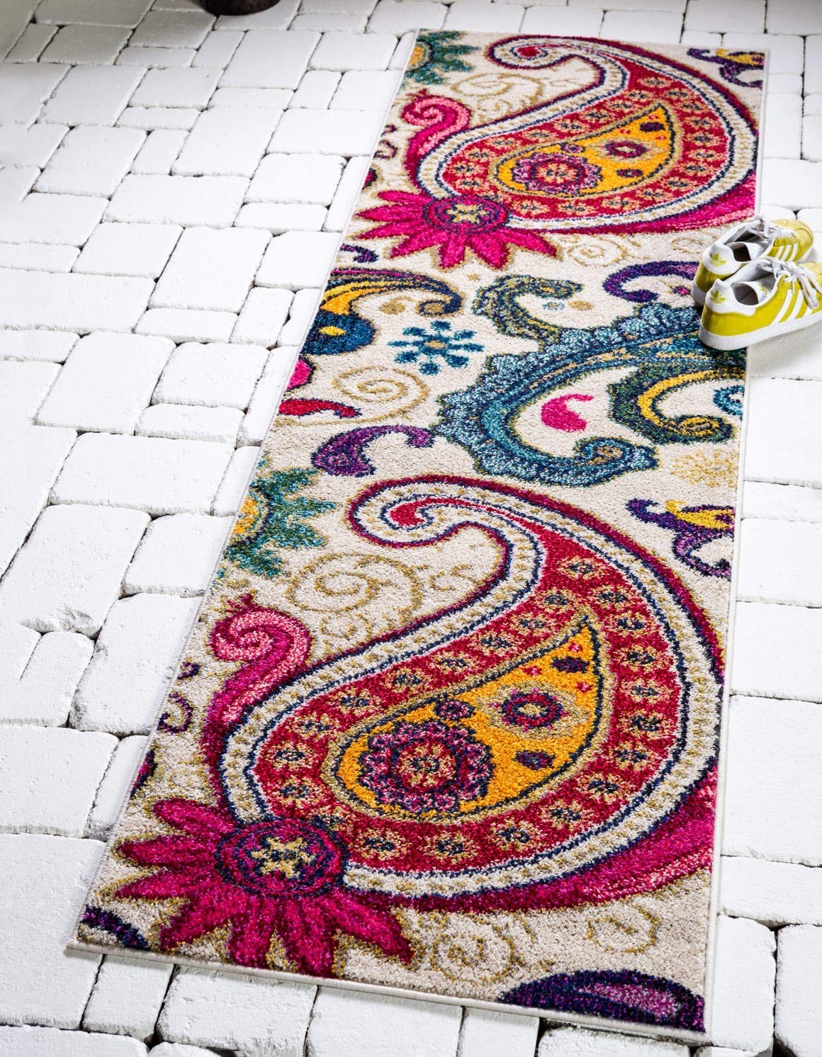 Estrella Collection Colorful, Paisley, Floral, Abstract, Modern Area Rug (2′ …