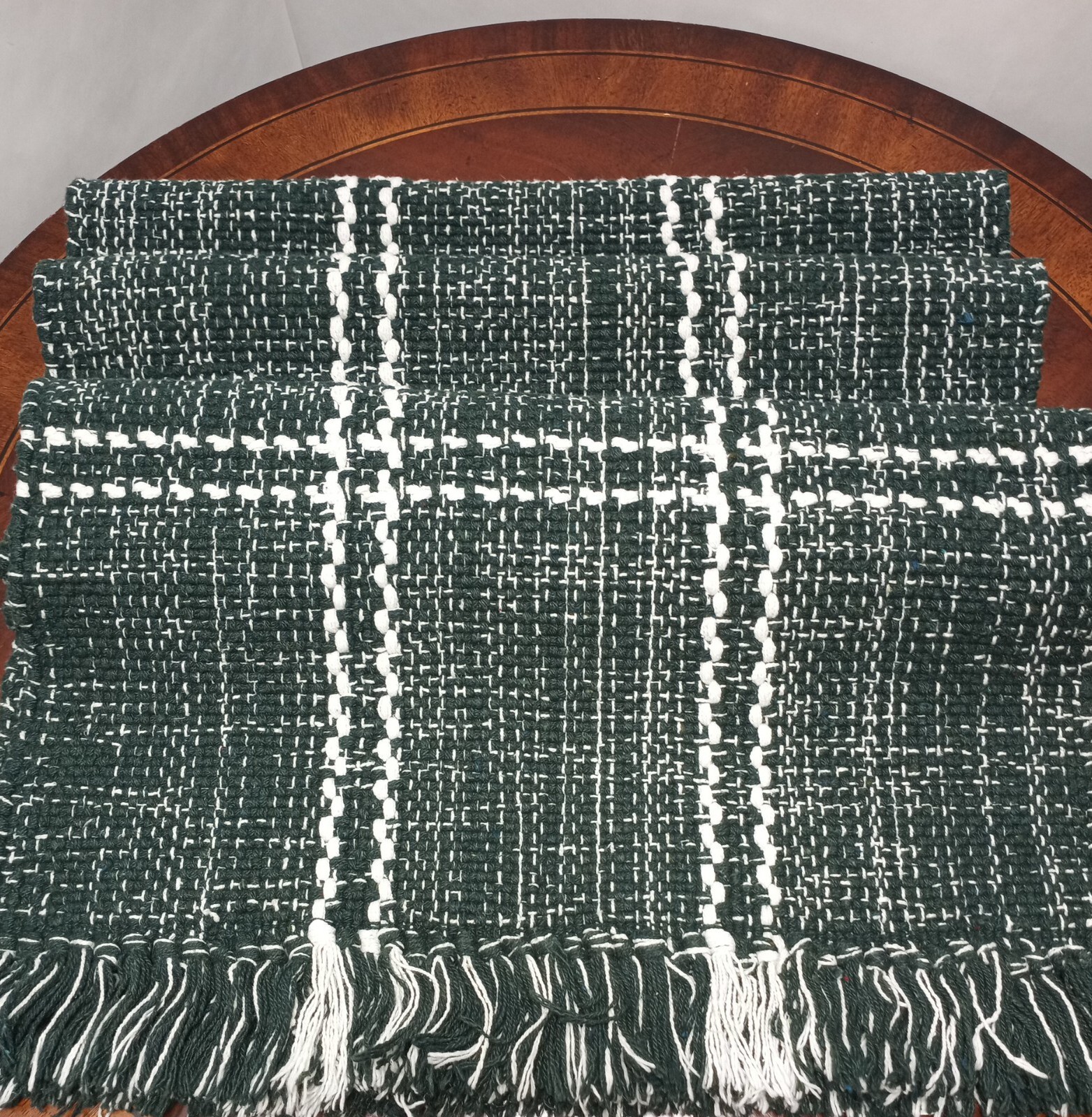 Urban 86 Natural Cotton Rug 160637 woven White Green Fringe 20″x60″ runner VGUC