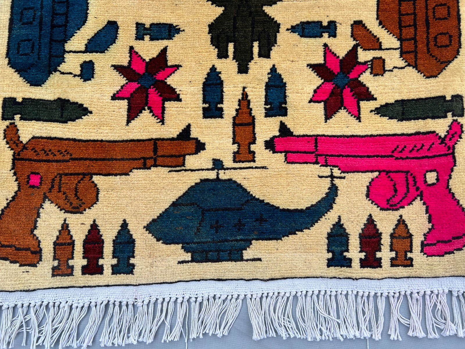 2’1 x 2’7 Ft Bold Afghan War Rug – Military Pictorial Carpet Tribal Handmade Rug