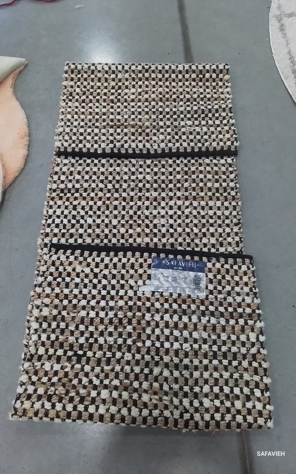 BLACK / IVORY 2′-3″ x 8′-0″ Flaw in Rug, Reduced Price 1172802690 NAT349Z-28