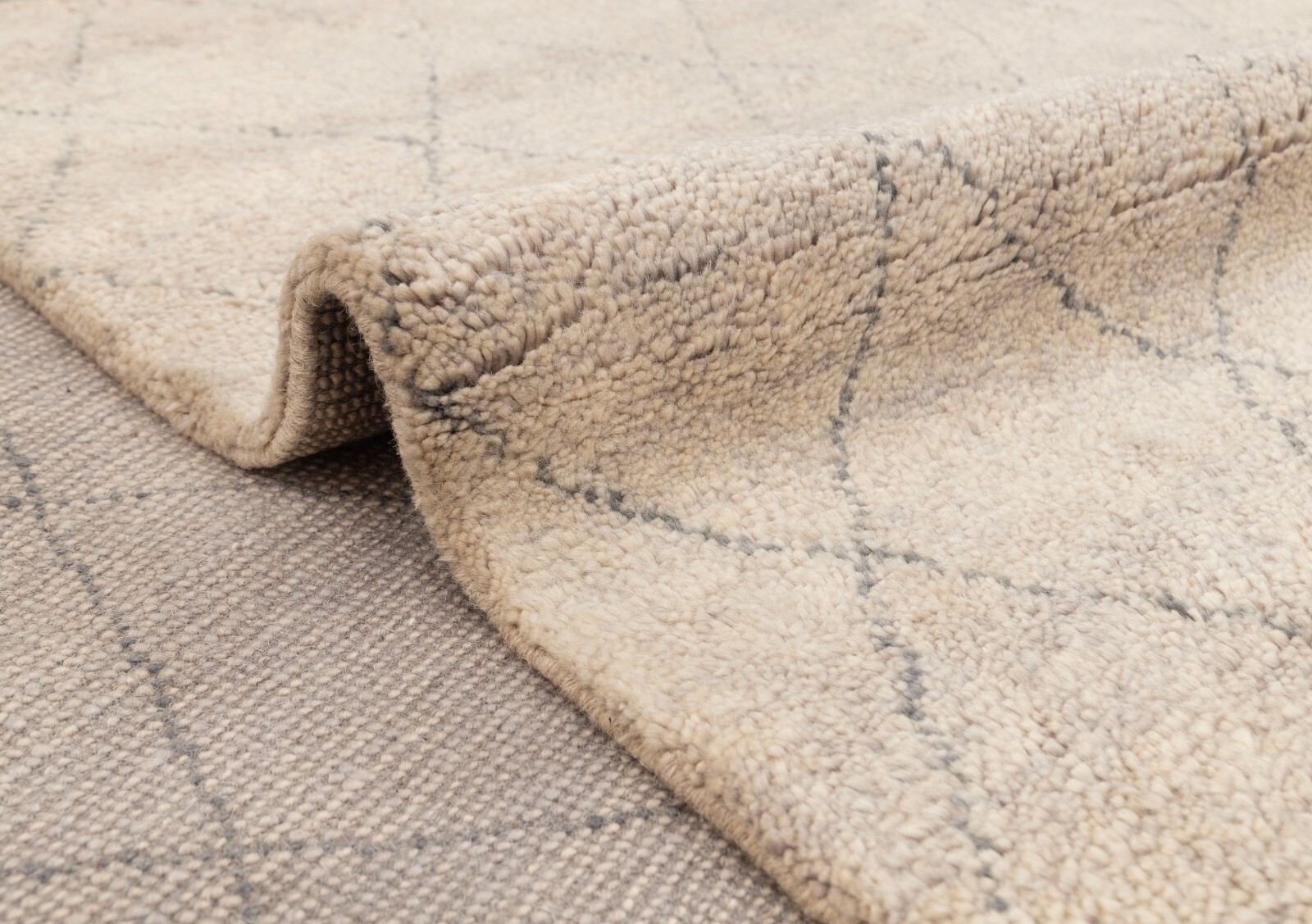 9×12 Beige Grey Boho Style Moroccan Rug Wool And Viscose Hand Knotted Rug |