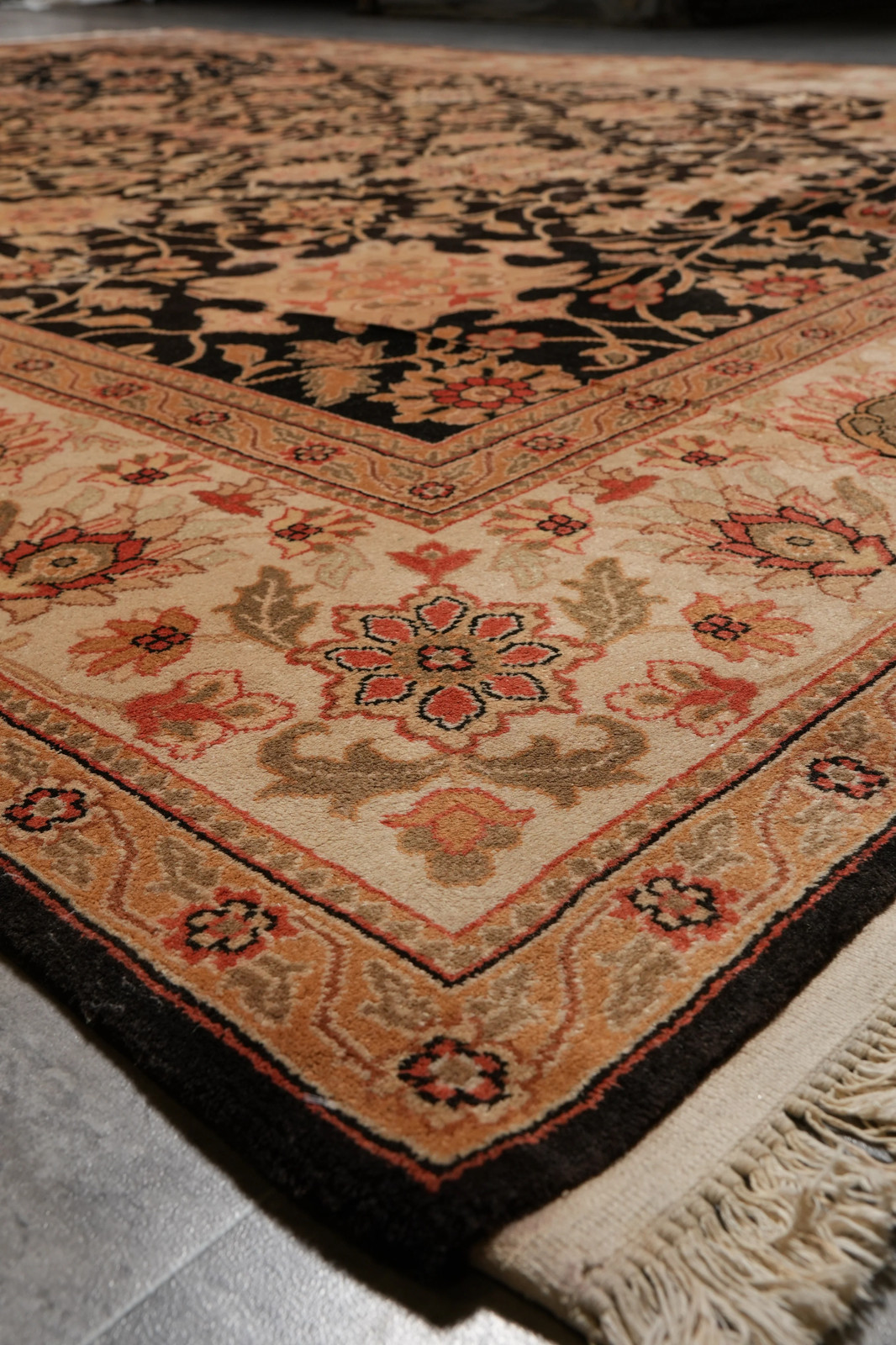 9 x 11.5 Hand-Knotted New Zigler Rug Black #F-4522