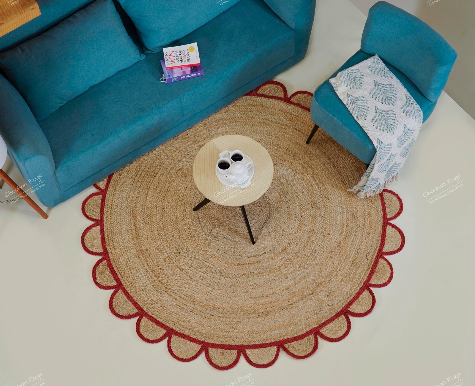 Hand Braided Scallop Jute rug with red border Vintage Home and Floor Decor Rugs