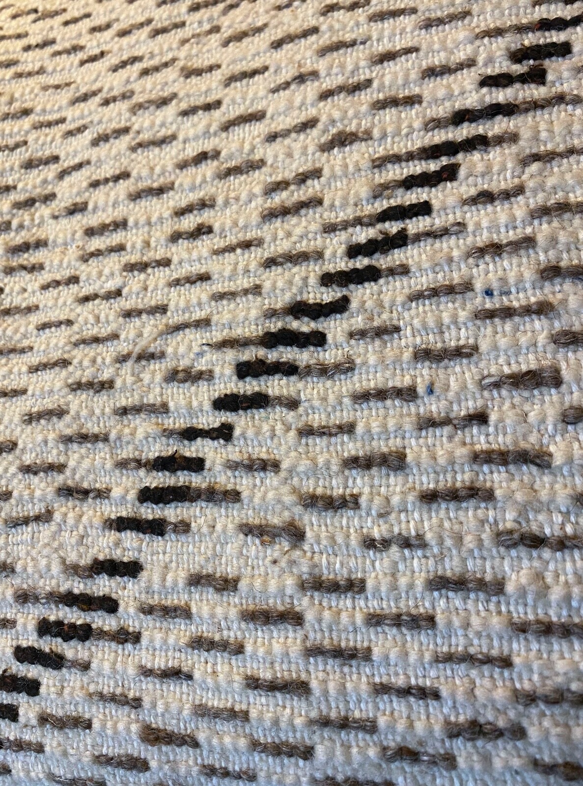 BENI OURAIN MOROCCAN BERBER RUG CARPET – Brown Black Beige Lattice – 5.6 x 8.9